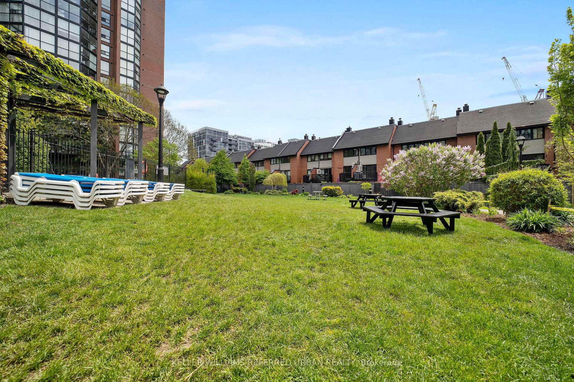 Photo 35 of Unit 1003, 725 King Street W, Toronto, Niagara — HOMEH