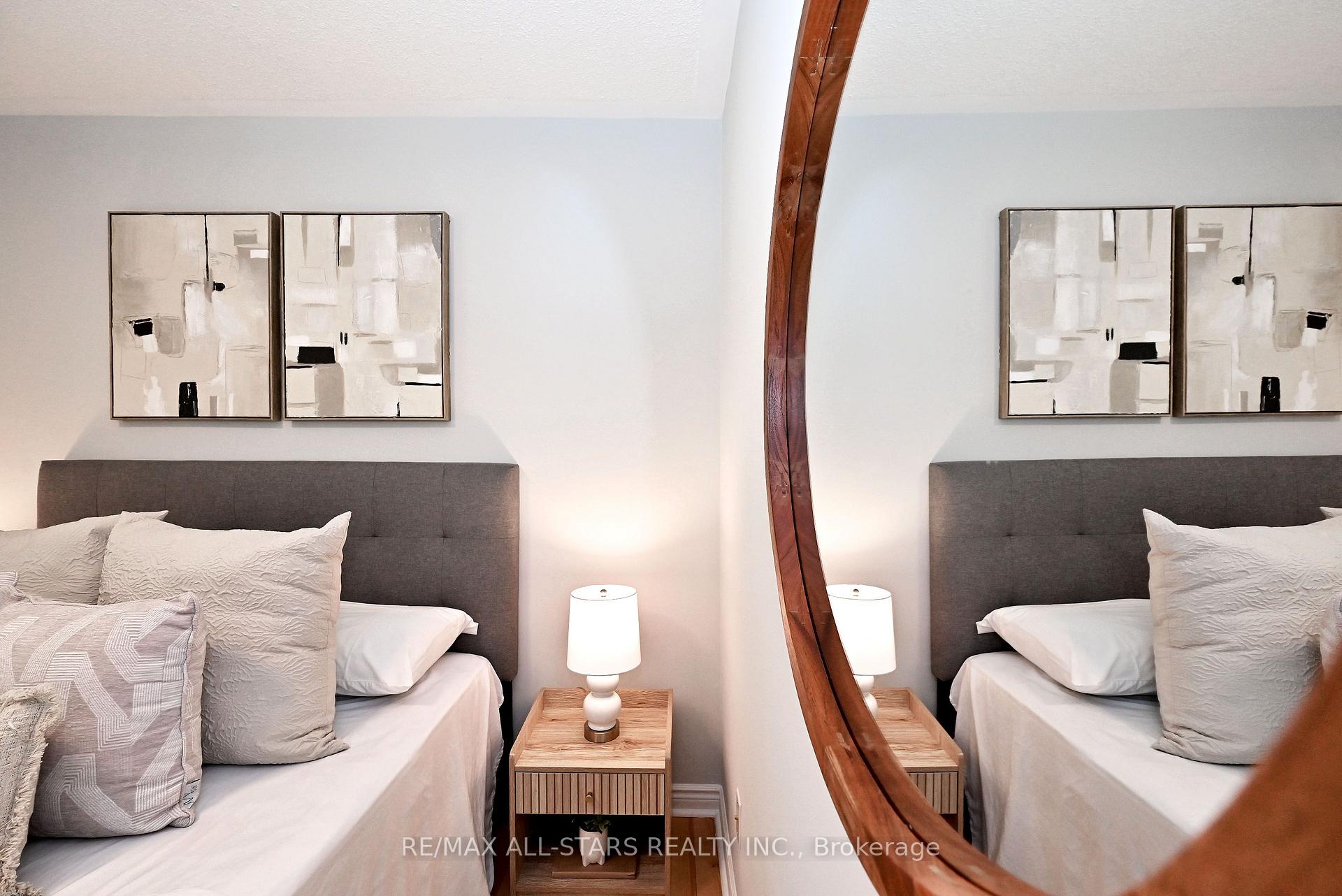 Photo 28 of 34 Captain Armstrong Lane, Markham, Sherwood-Amberglen — HOMEH