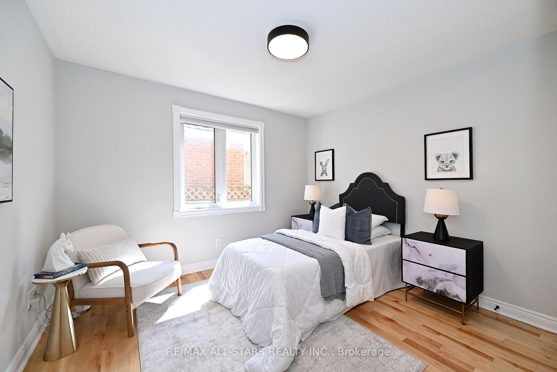 Photo 29 of 34 Captain Armstrong Lane, Markham, Sherwood-Amberglen — HOMEH