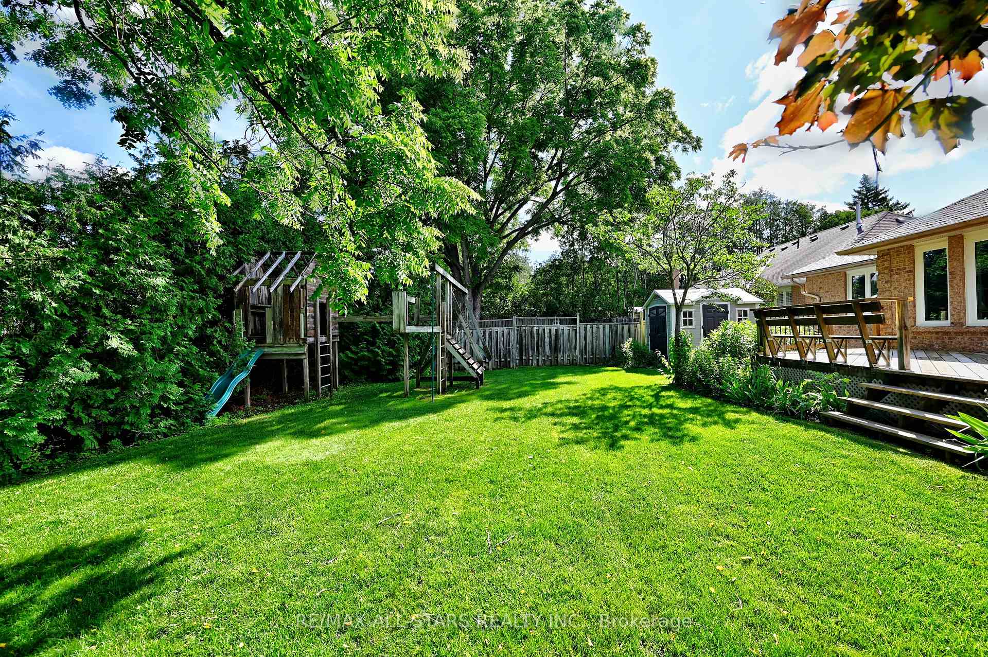 Photo 38 of 34 Captain Armstrong Lane, Markham, Sherwood-Amberglen — HOMEH