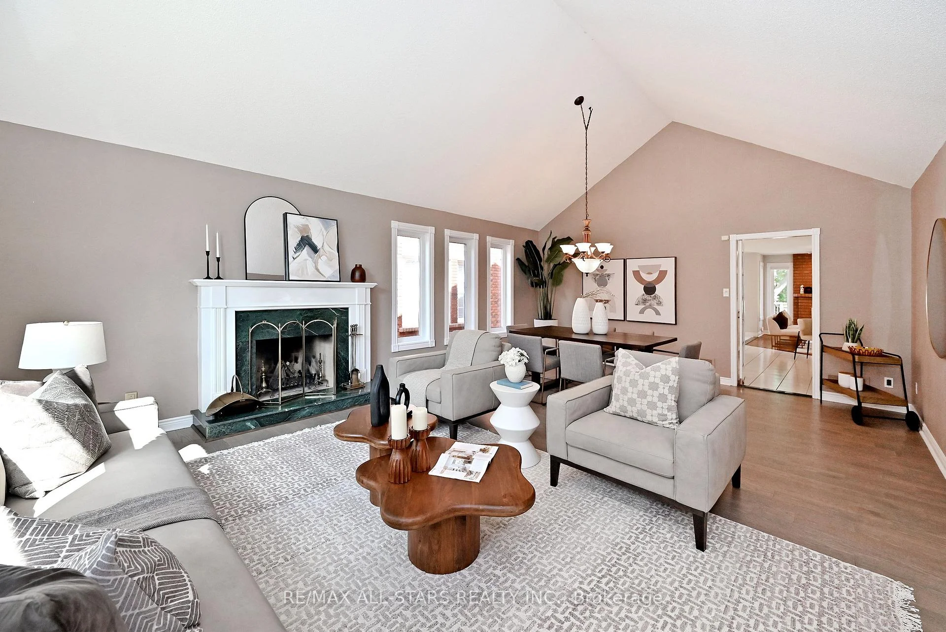 Photo 7 of 34 Captain Armstrong Lane, Markham, Sherwood-Amberglen — HOMEH