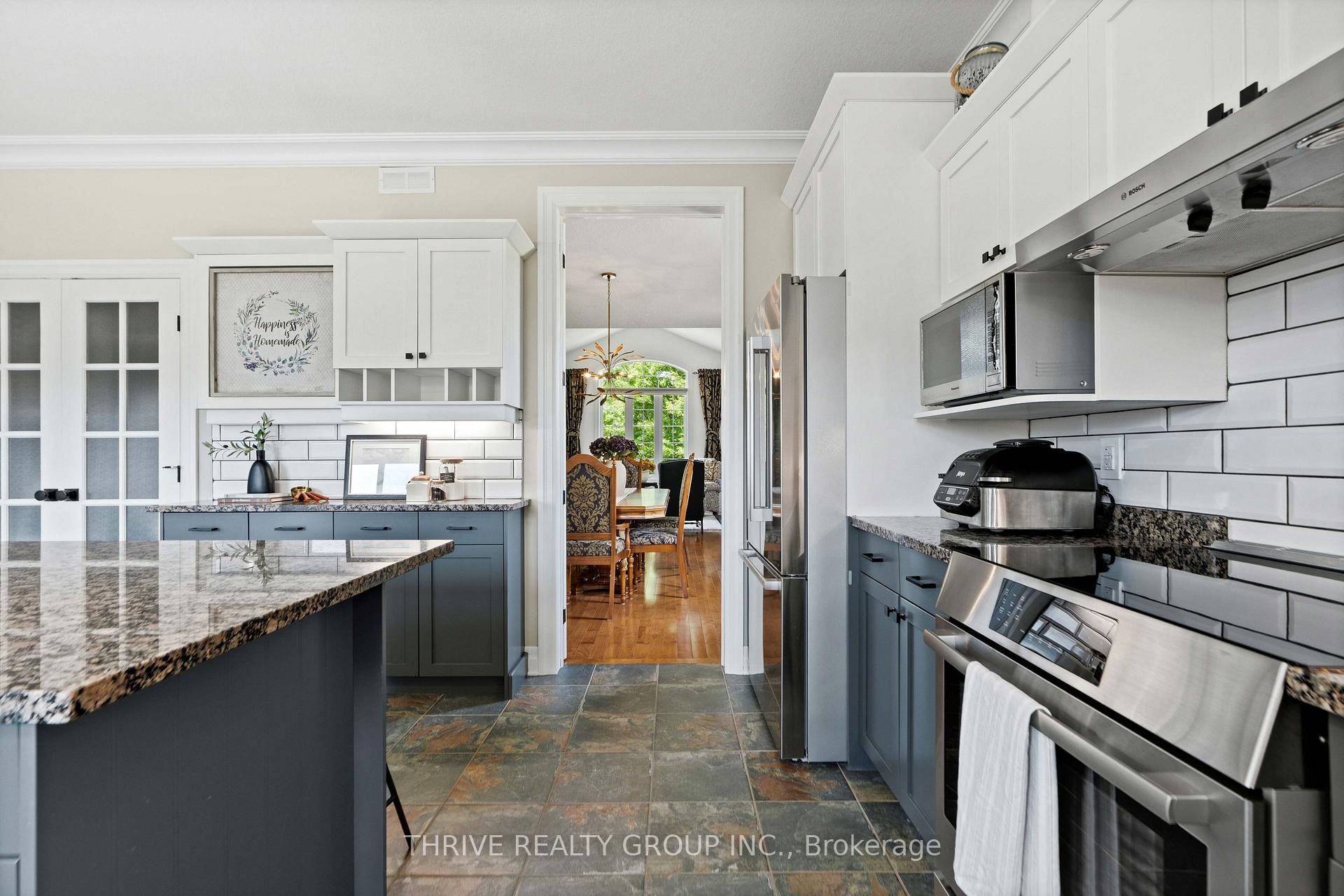 Photo 13 of 26 Earlscourt Terrace, Middlesex Centre, Kilworth — HOMEH