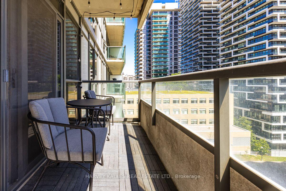 Photo 18 of Unit 813, 70 Roehampton Avenue, Toronto, Mount Pleasant West — HOMEH