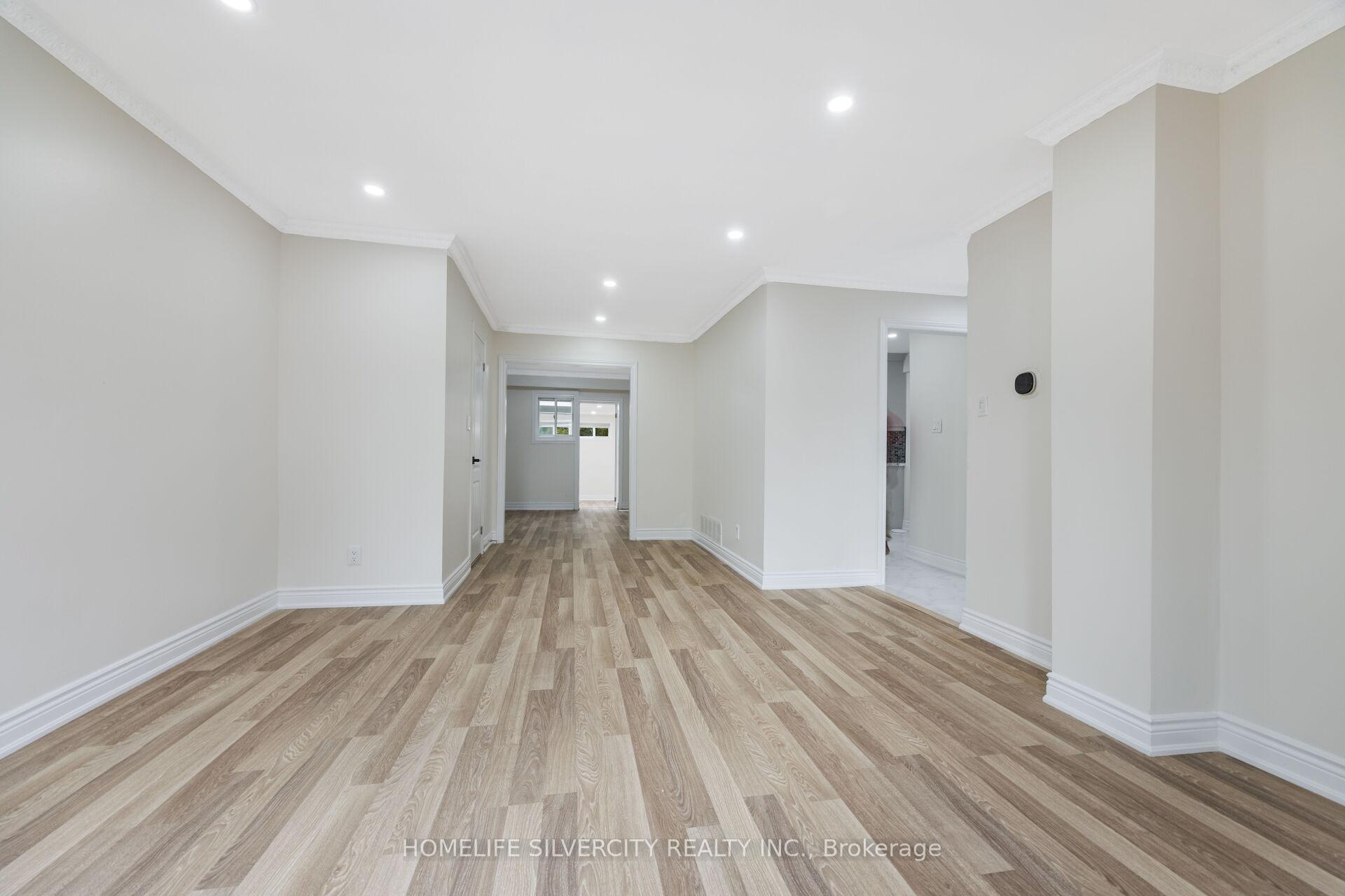 Photo 12 of 3803 Keenan Crescent, Mississauga, Malton — HOMEH