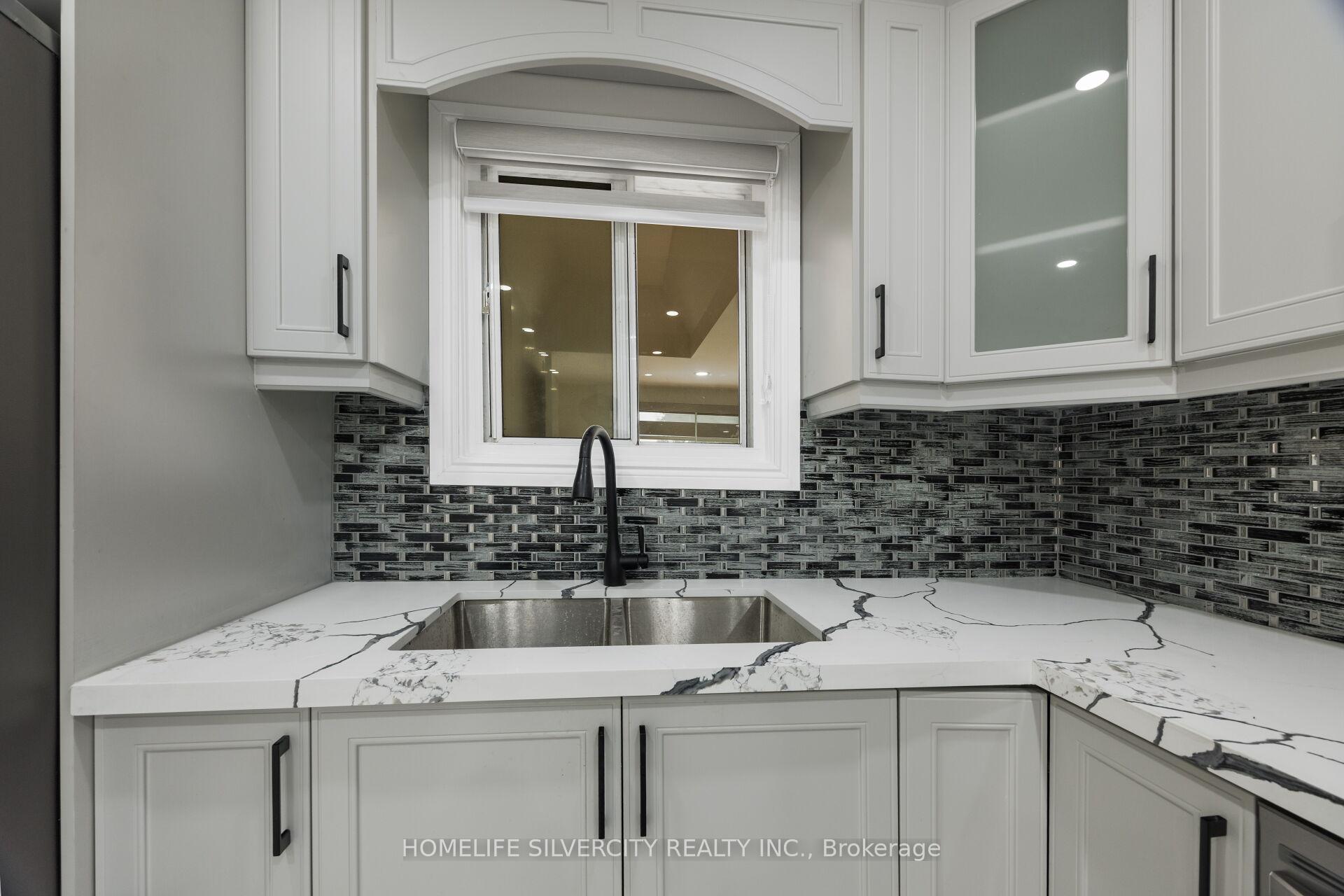 Photo 14 of 3803 Keenan Crescent, Mississauga, Malton — HOMEH