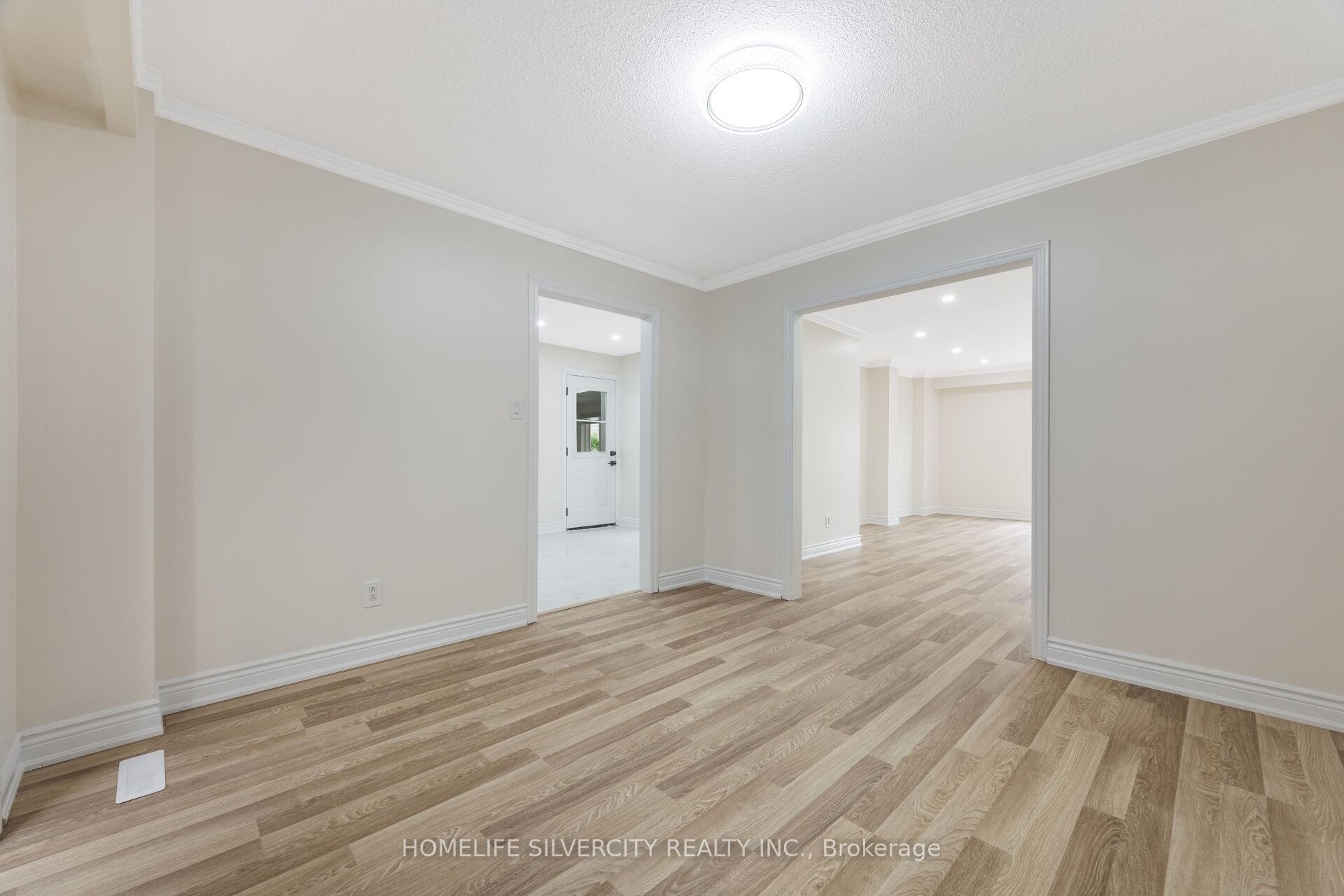 Photo 19 of 3803 Keenan Crescent, Mississauga, Malton — HOMEH
