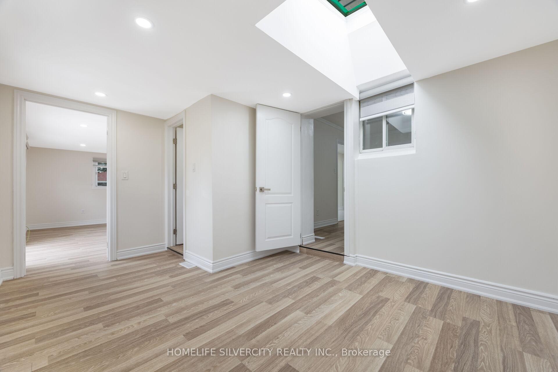 Photo 25 of 3803 Keenan Crescent, Mississauga, Malton — HOMEH