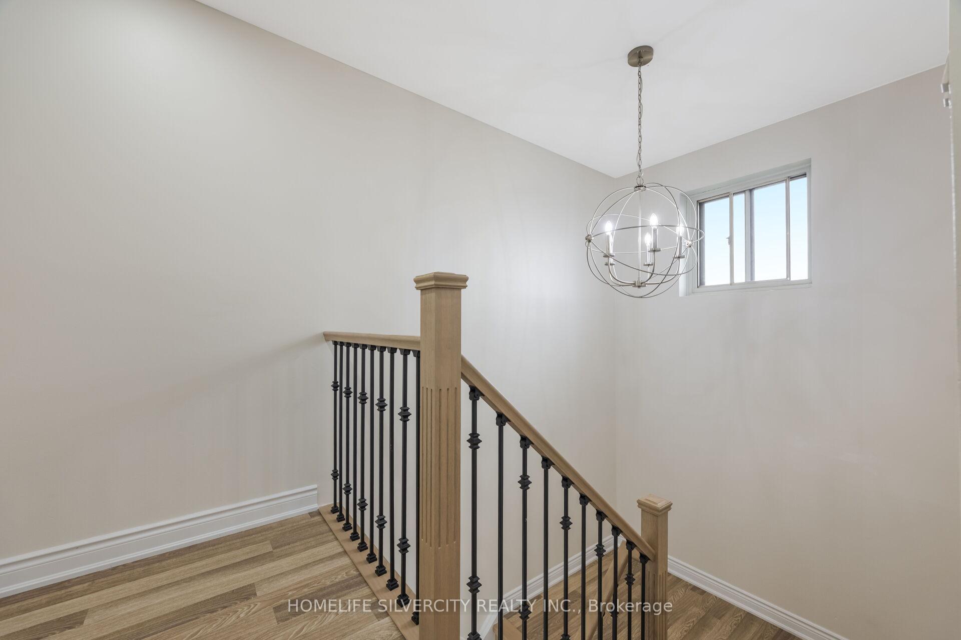 Photo 28 of 3803 Keenan Crescent, Mississauga, Malton — HOMEH