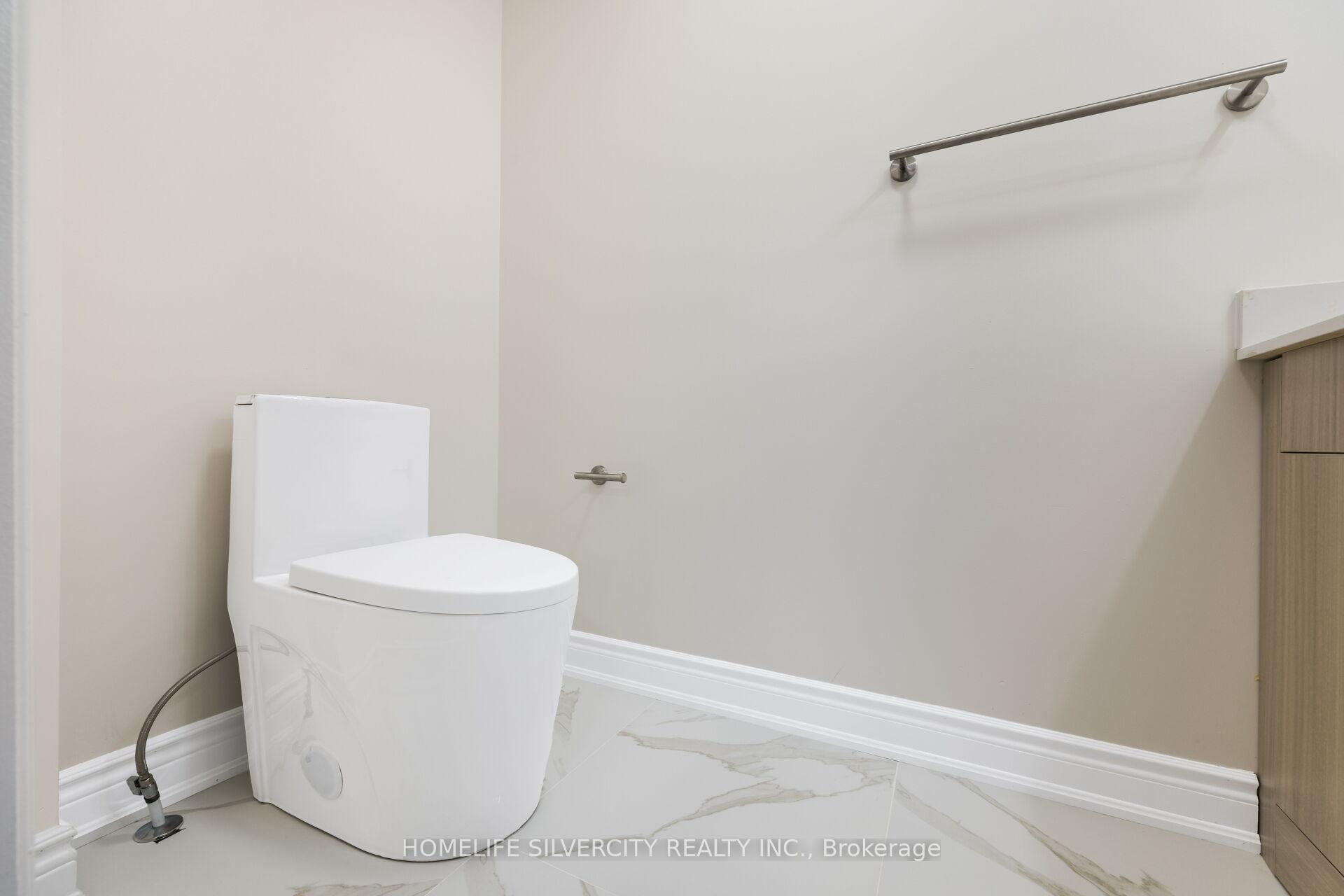 Photo 33 of 3803 Keenan Crescent, Mississauga, Malton — HOMEH
