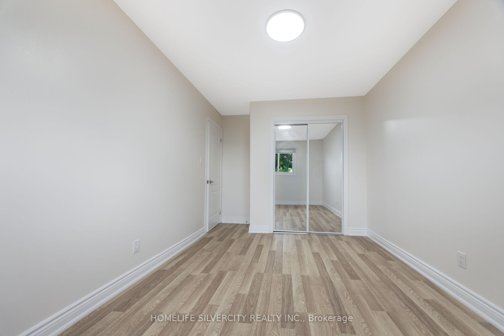 Photo 39 of 3803 Keenan Crescent, Mississauga, Malton — HOMEH