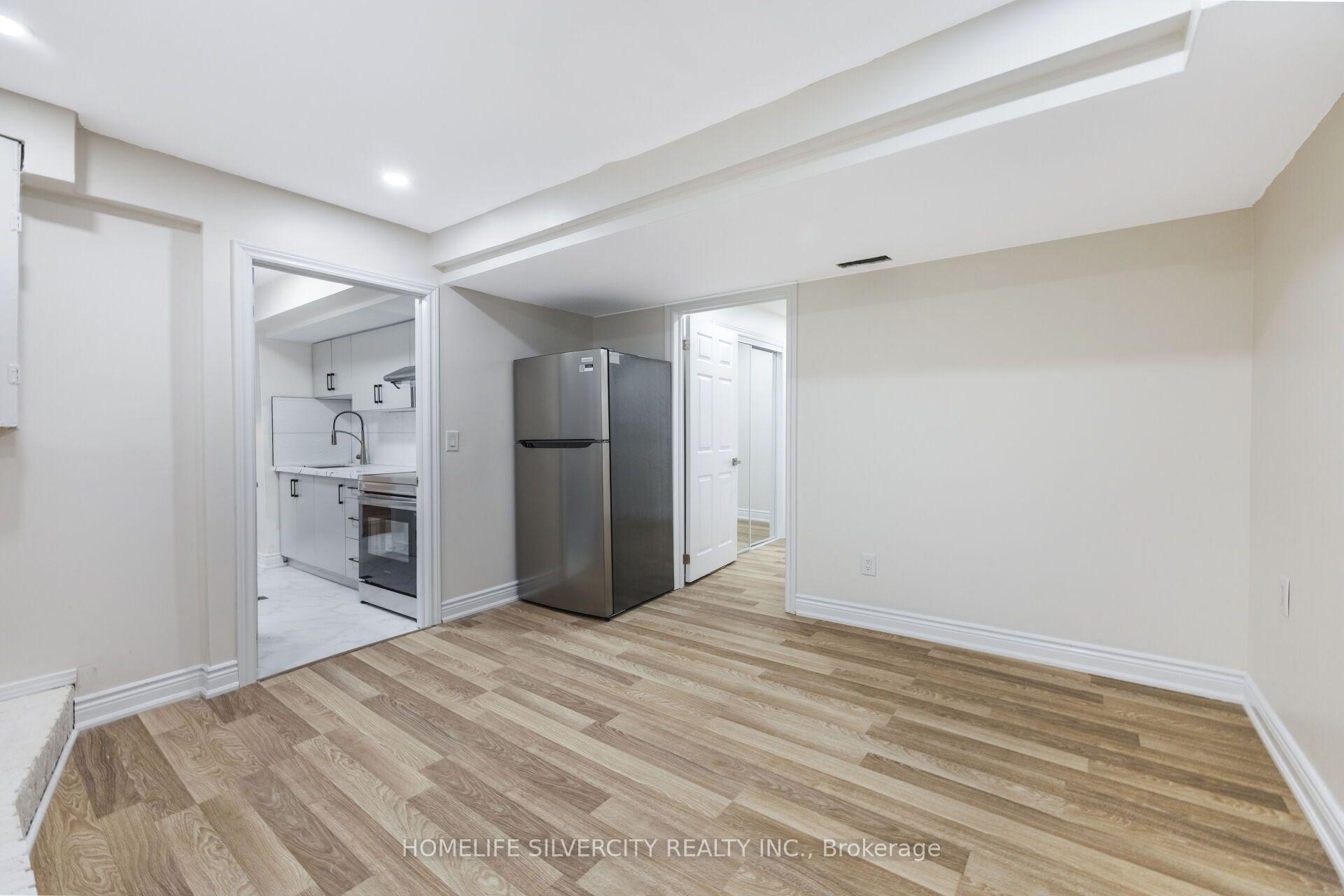 Photo 44 of 3803 Keenan Crescent, Mississauga, Malton — HOMEH