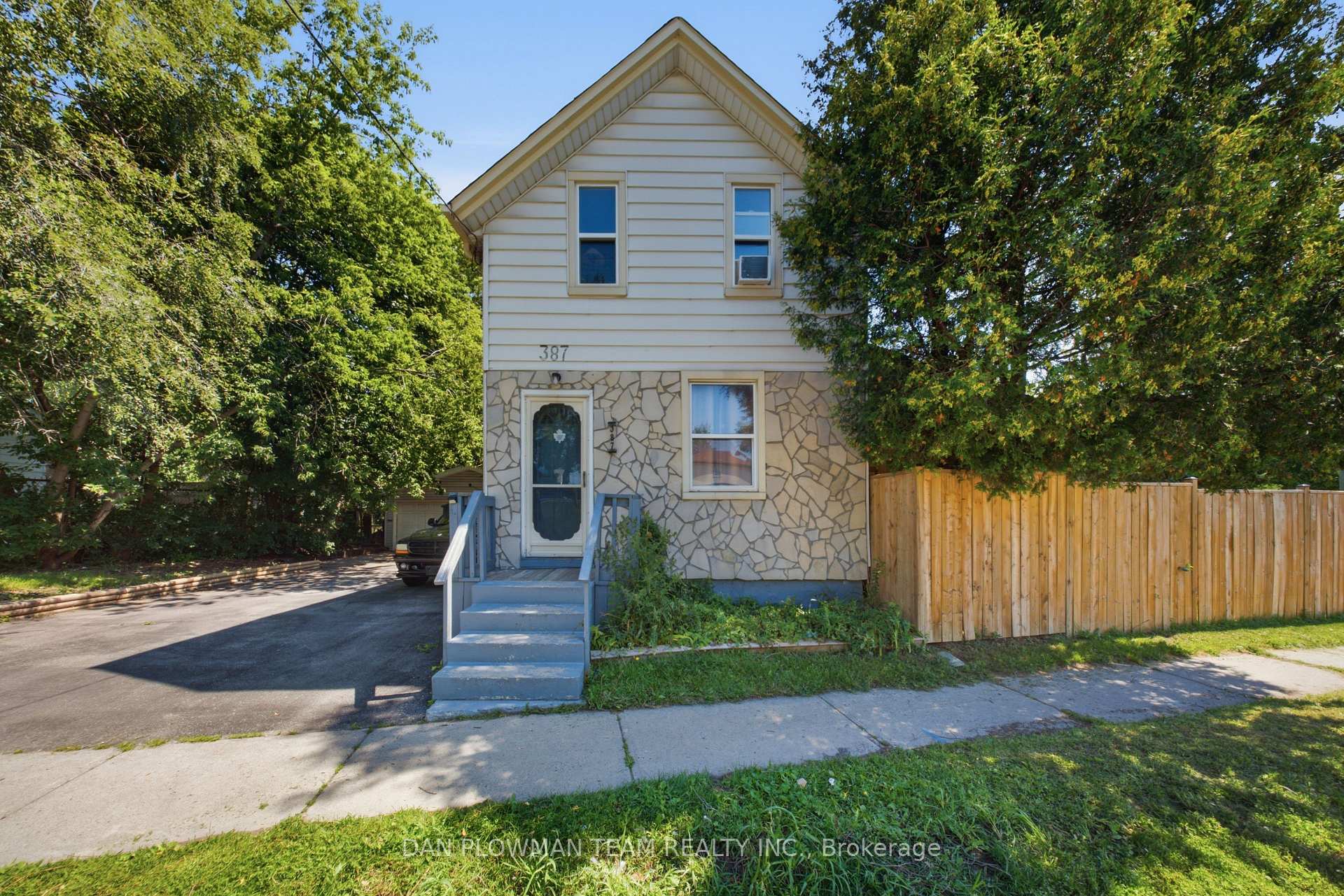 Photo of 387 Albert Street