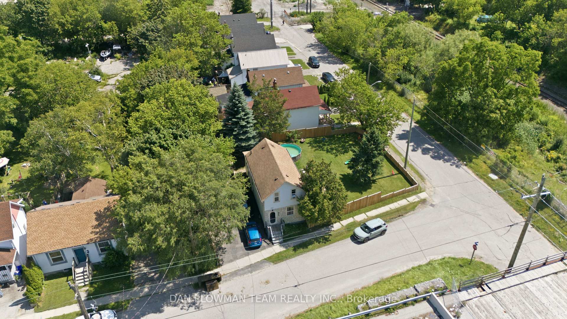Photo 4 of 387 Albert Street, Oshawa, Central — HOMEH