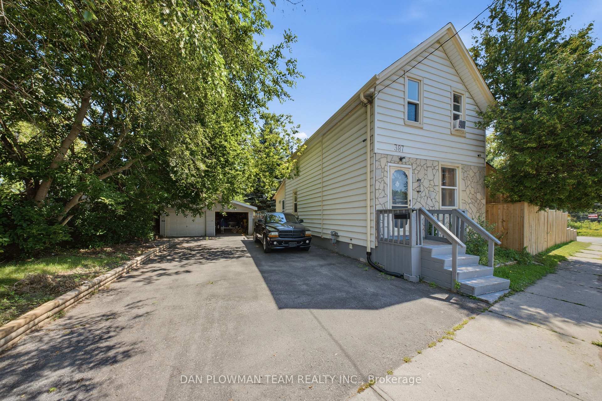 Photo 7 of 387 Albert Street, Oshawa, Central — HOMEH