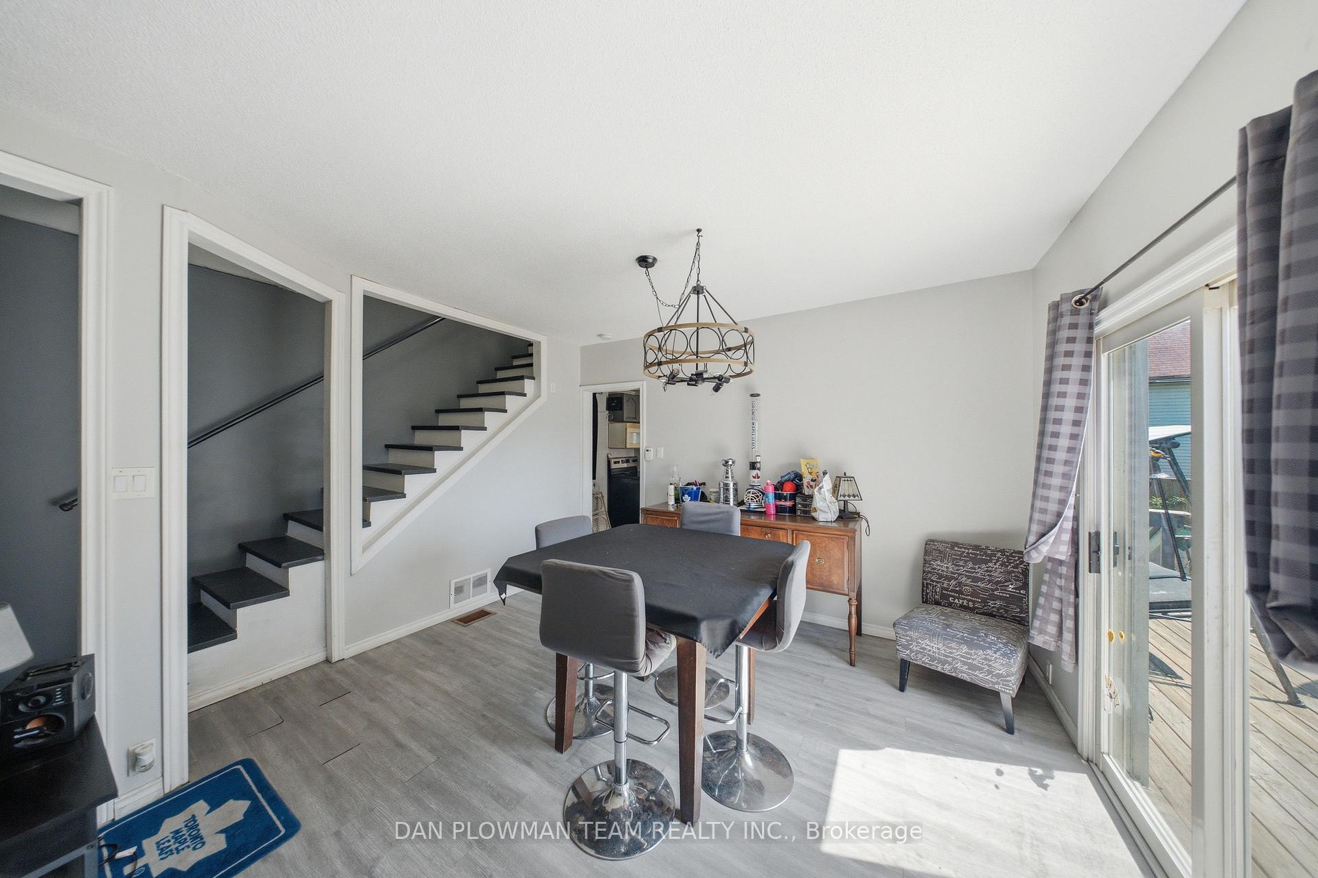 Photo 11 of 387 Albert Street, Oshawa, Central — HOMEH