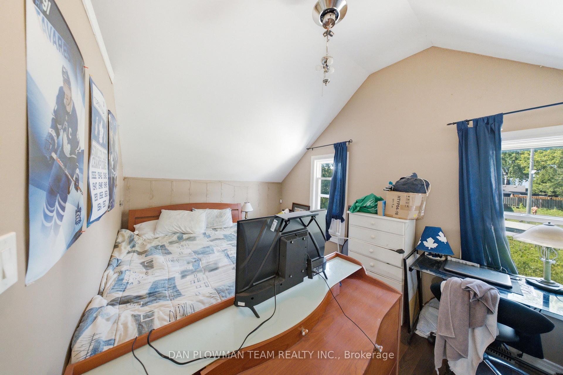 Photo 20 of 387 Albert Street, Oshawa, Central — HOMEH
