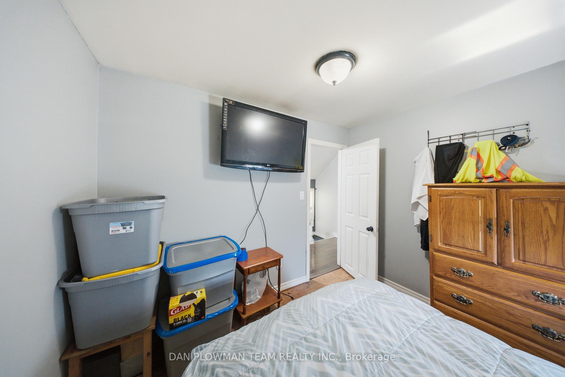 Photo 23 of 387 Albert Street, Oshawa, Central — HOMEH