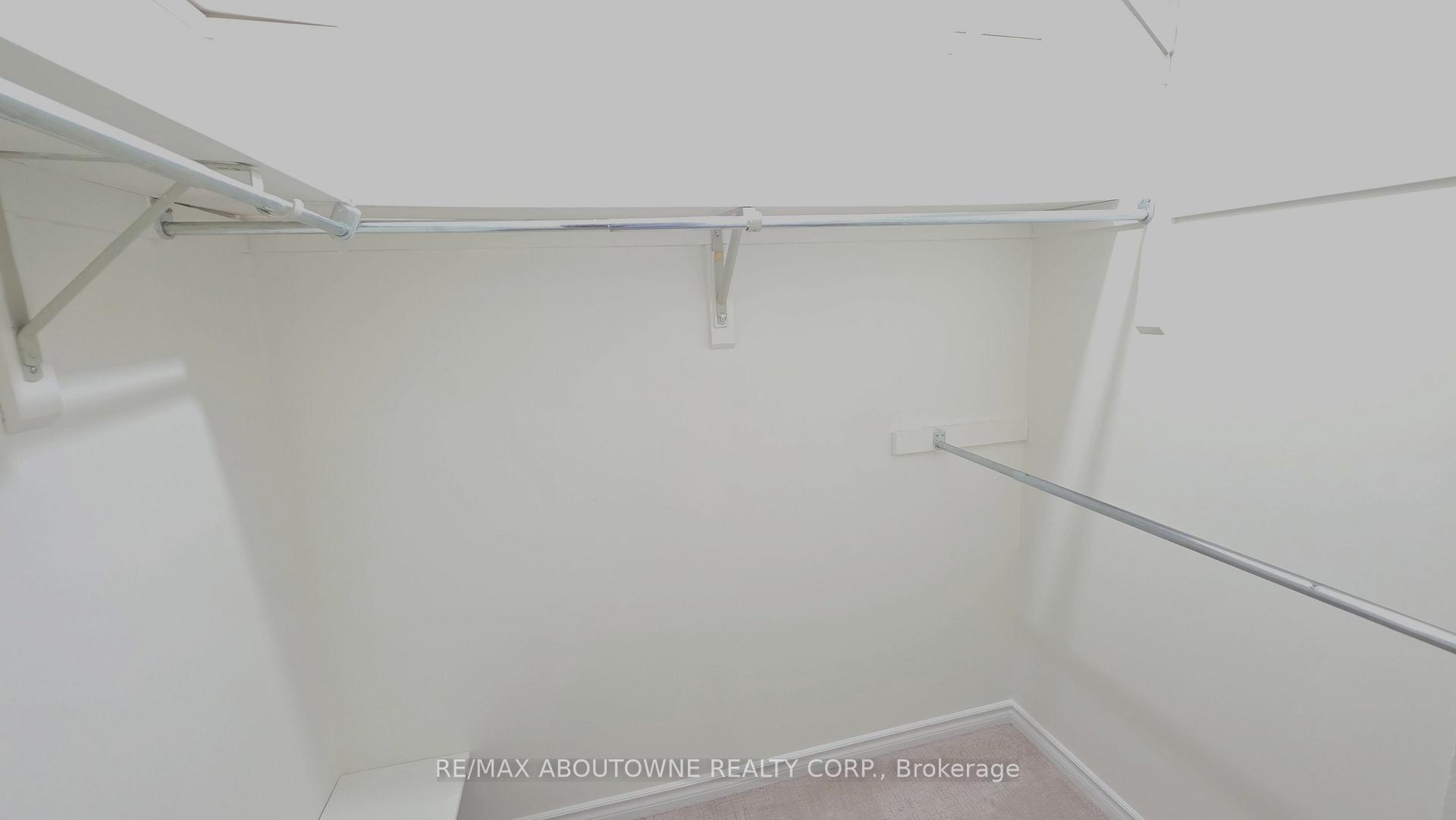 Photo 11 of 1329 Montclair Drive, Oakville, College Park — HOMEH