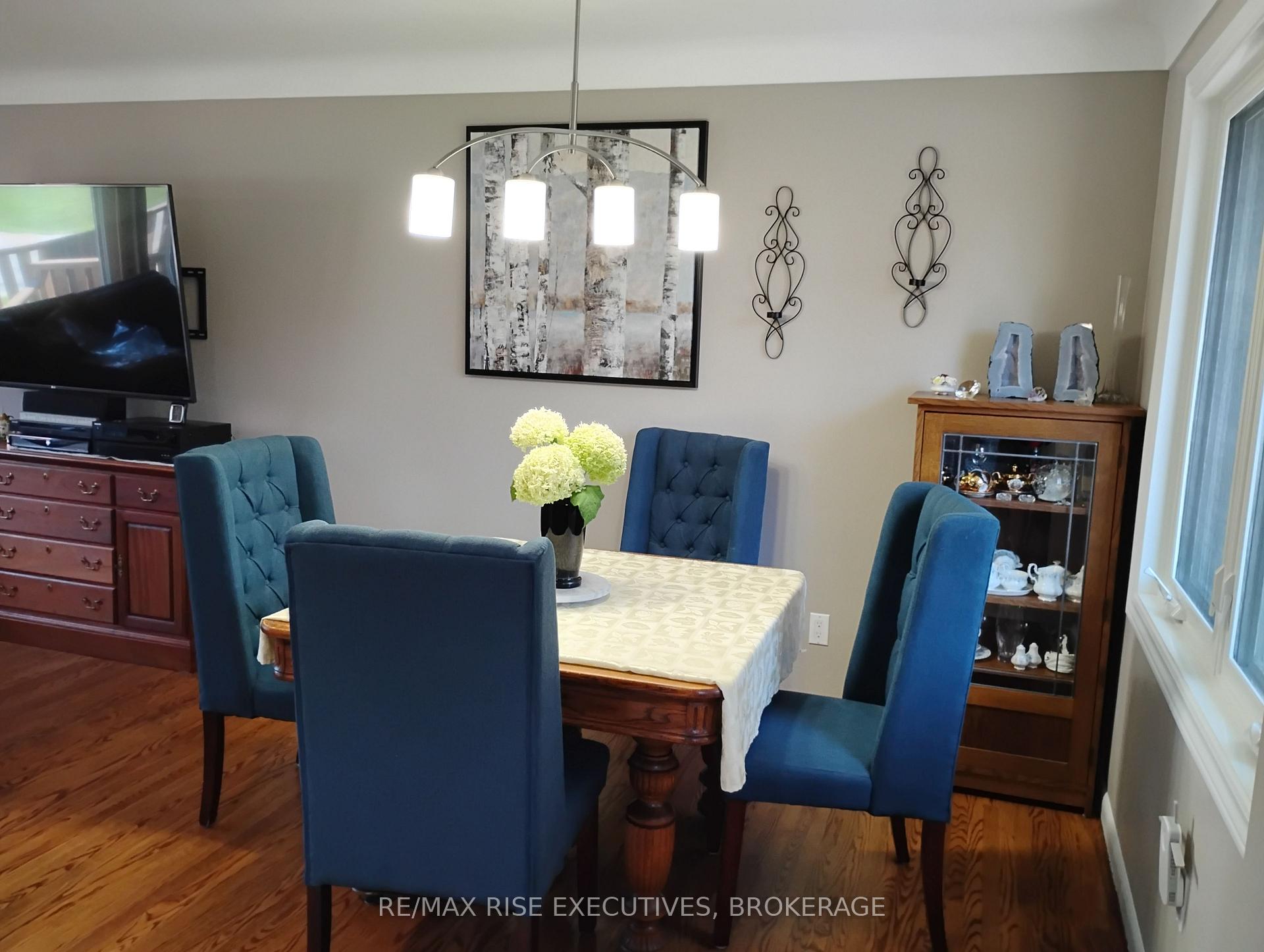 Photo 6 of 165 Elizabeth Drive, Gananoque, Gananoque — HOMEH