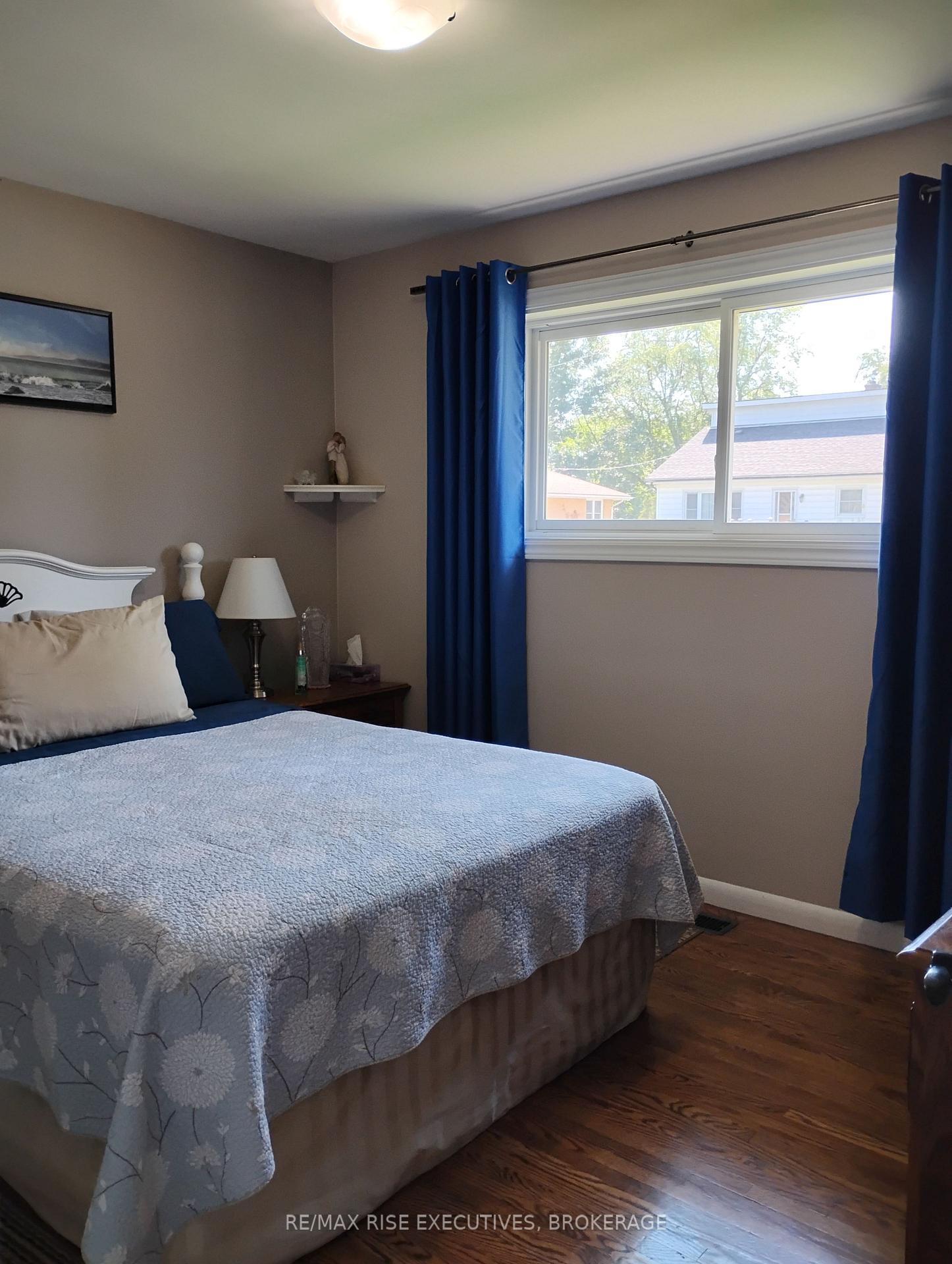 Photo 19 of 165 Elizabeth Drive, Gananoque, Gananoque — HOMEH