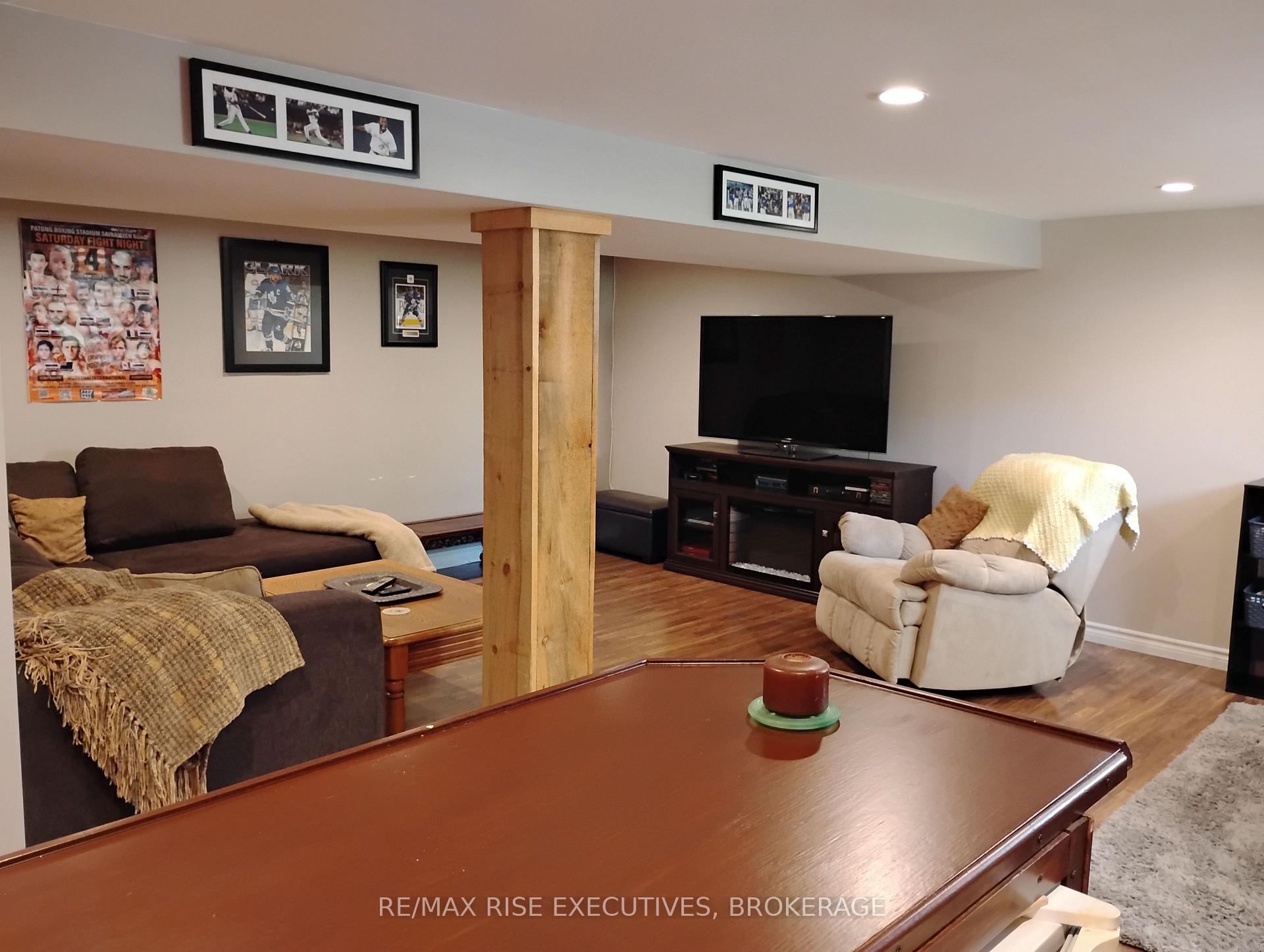 Photo 30 of 165 Elizabeth Drive, Gananoque, Gananoque — HOMEH