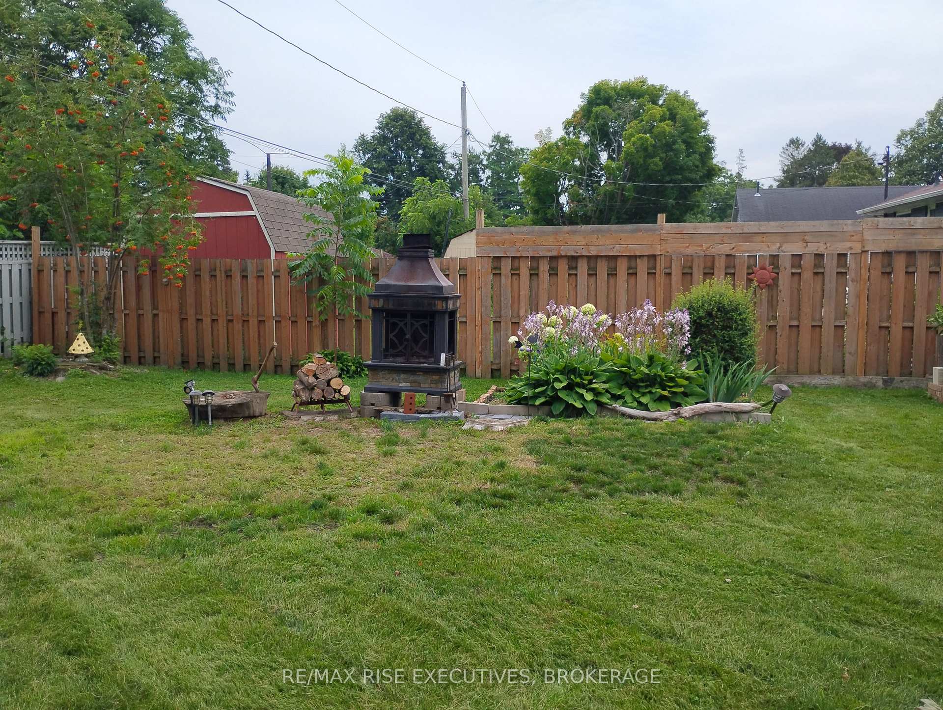 Photo 38 of 165 Elizabeth Drive, Gananoque, Gananoque — HOMEH