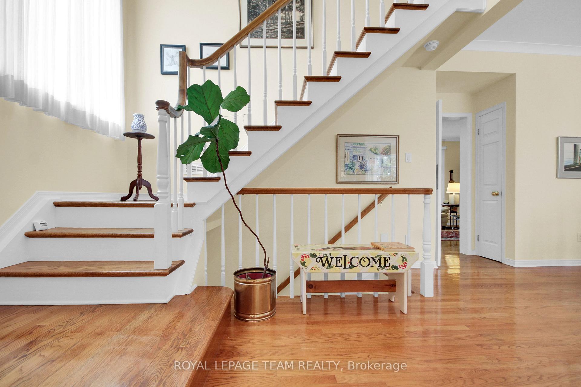 Photo 4 of 550B Queen Elizabeth Drive, Ottawa, Glebe — HOMEH