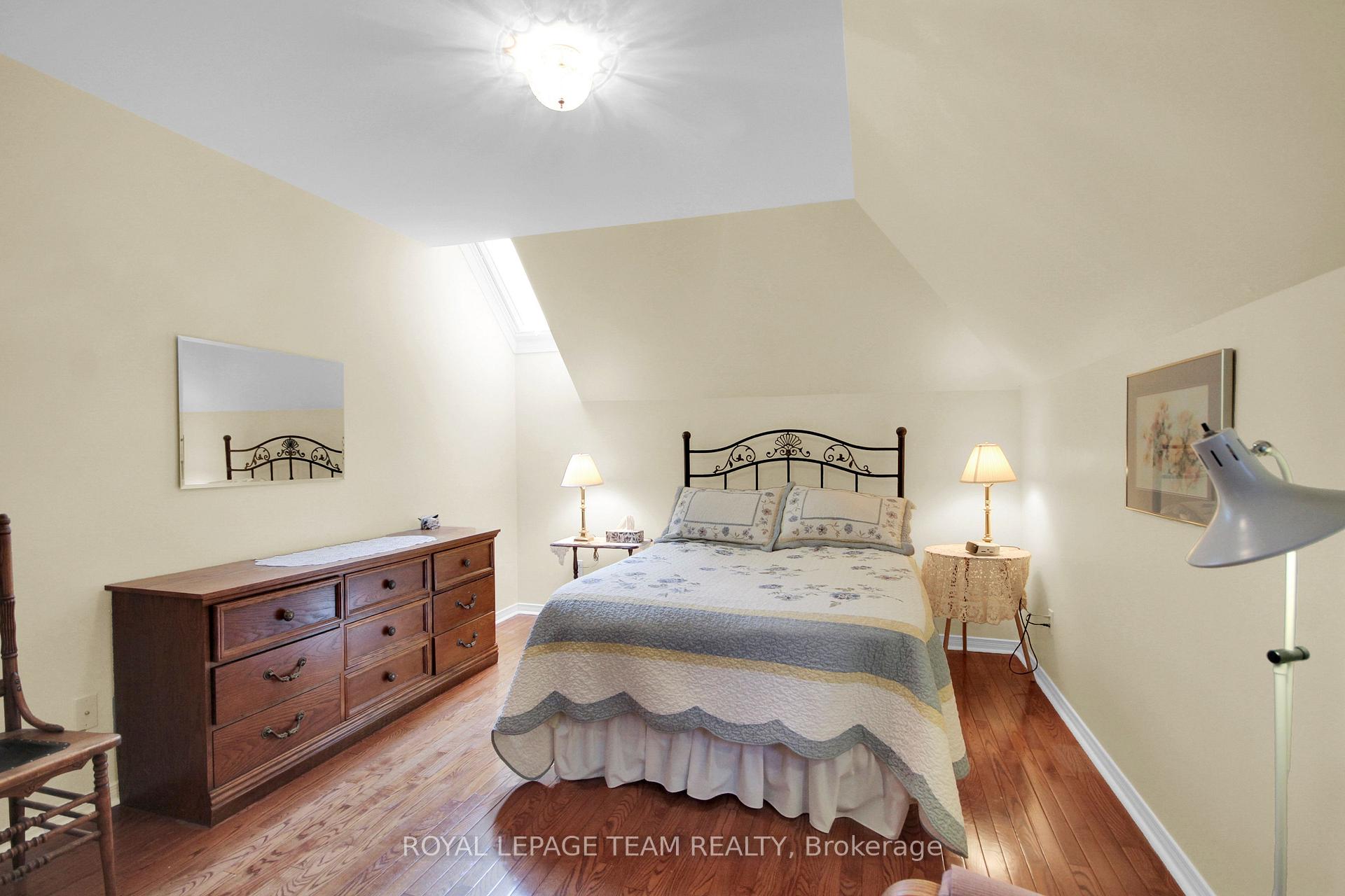 Photo 35 of 550B Queen Elizabeth Drive, Ottawa, Glebe — HOMEH