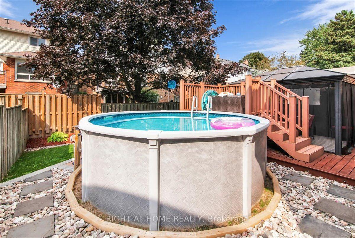 Photo 32 of 18 Bashford Road, Ajax, South West — HOMEH