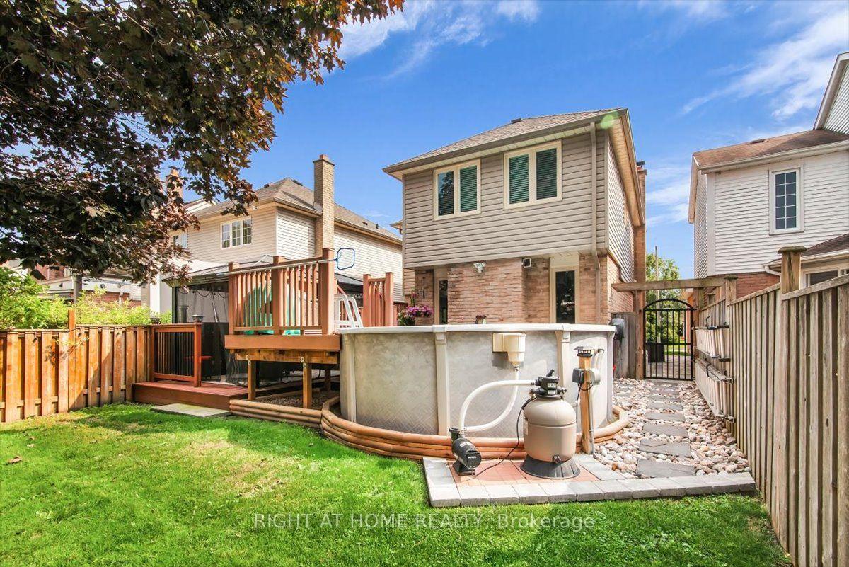 Photo 35 of 18 Bashford Road, Ajax, South West — HOMEH