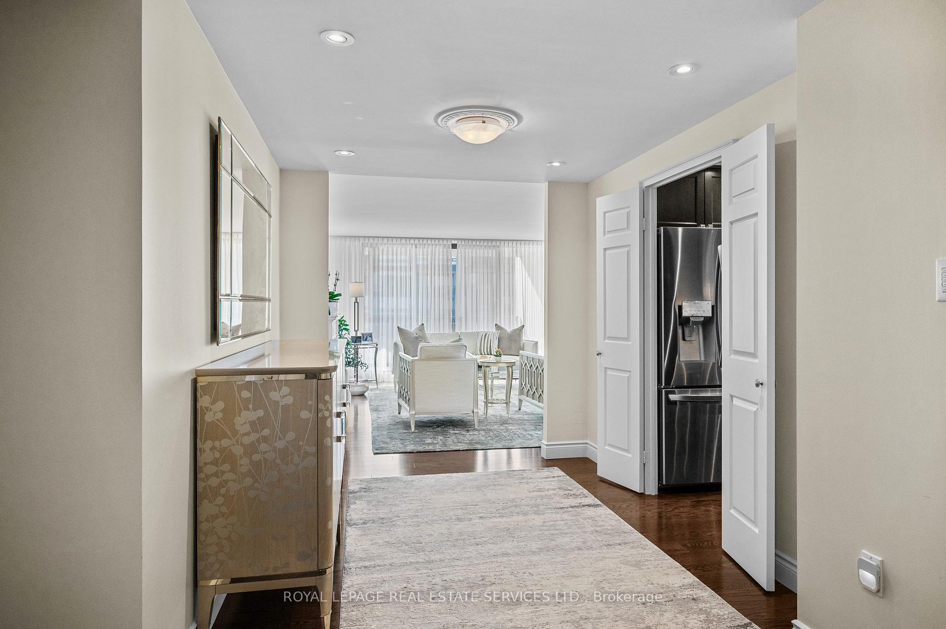 Photo 6 of Unit 2102, 2170 Marine Drive, Oakville, Bronte — HOMEH