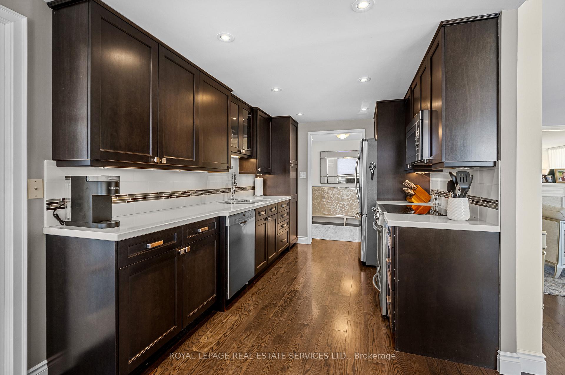 Photo 10 of Unit 2102, 2170 Marine Drive, Oakville, Bronte — HOMEH
