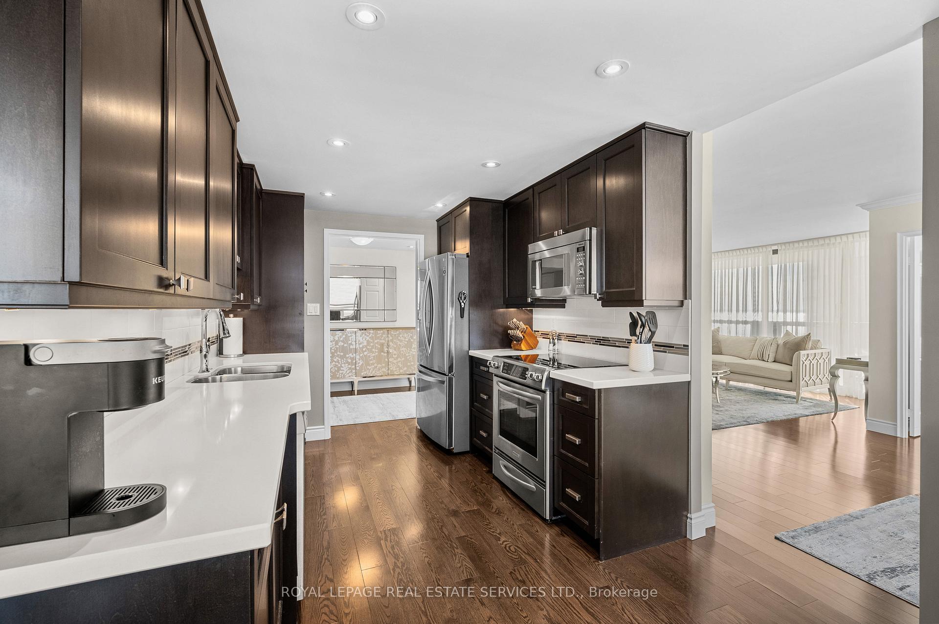 Photo 11 of Unit 2102, 2170 Marine Drive, Oakville, Bronte — HOMEH