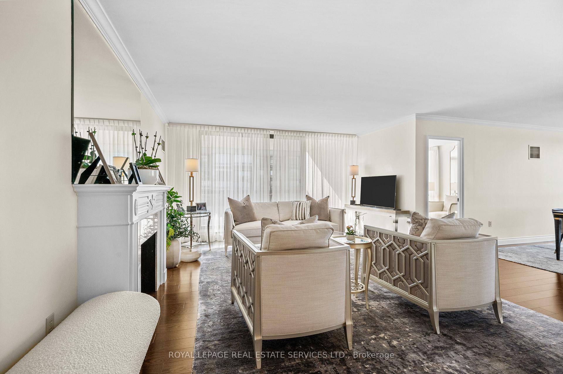 Photo 13 of Unit 2102, 2170 Marine Drive, Oakville, Bronte — HOMEH