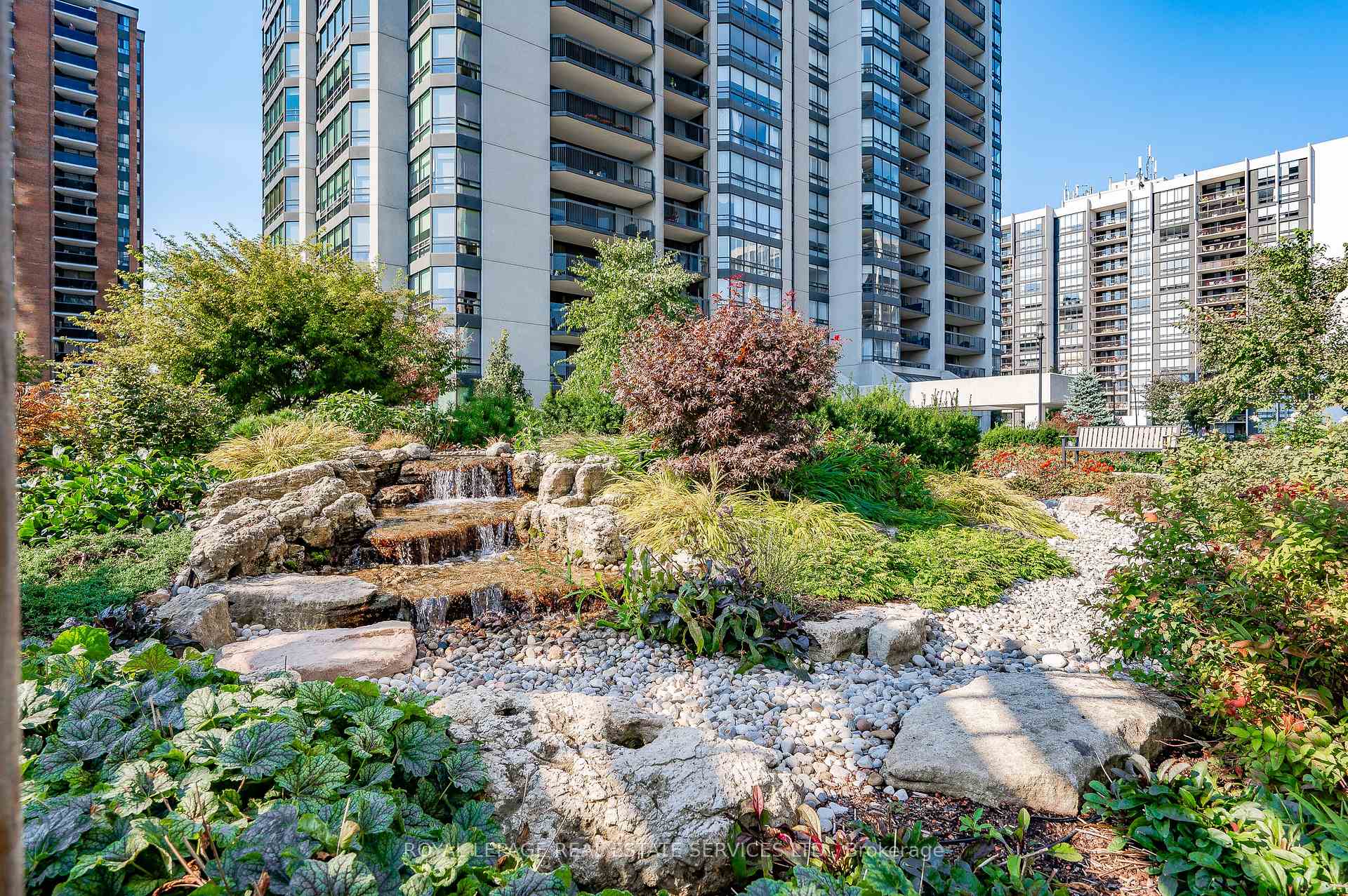 Photo 46 of Unit 2102, 2170 Marine Drive, Oakville, Bronte — HOMEH