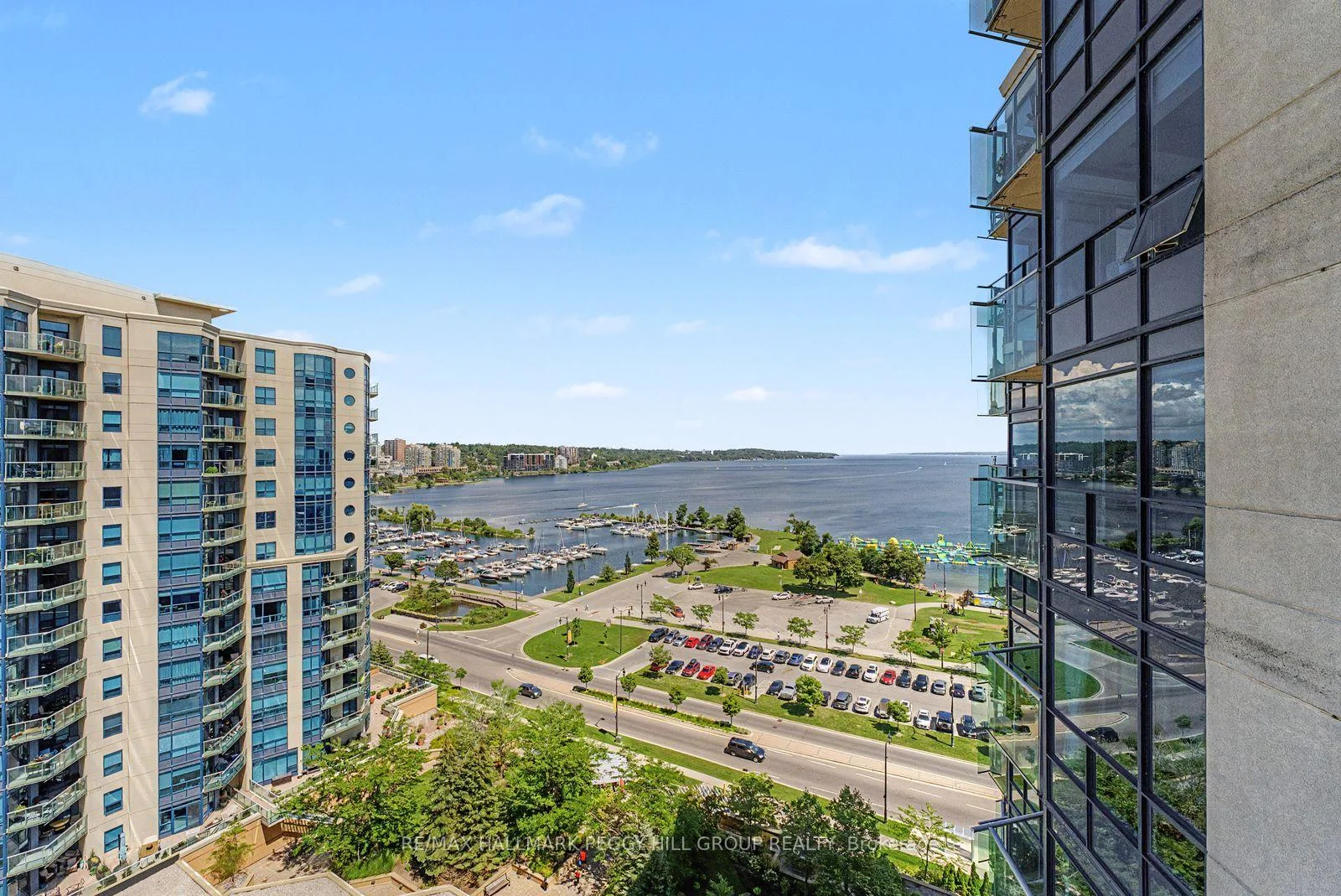 Photo 9 of Unit 1303, 37 Ellen Street, Barrie, City Centre — HOMEH