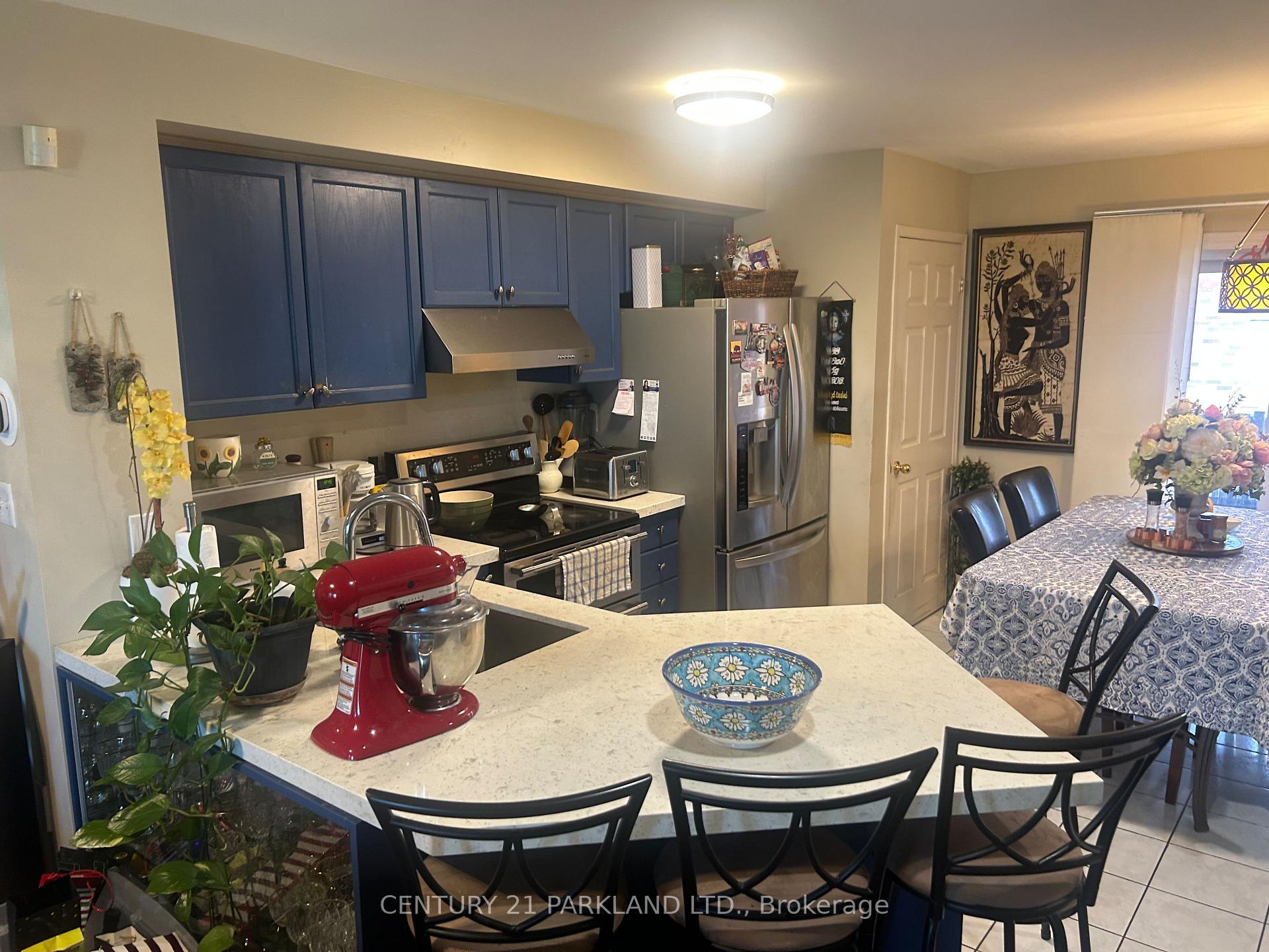 Photo 3 of 149 Torbarrie Road, North York, Downsview-Roding-CFB — HOMEH
