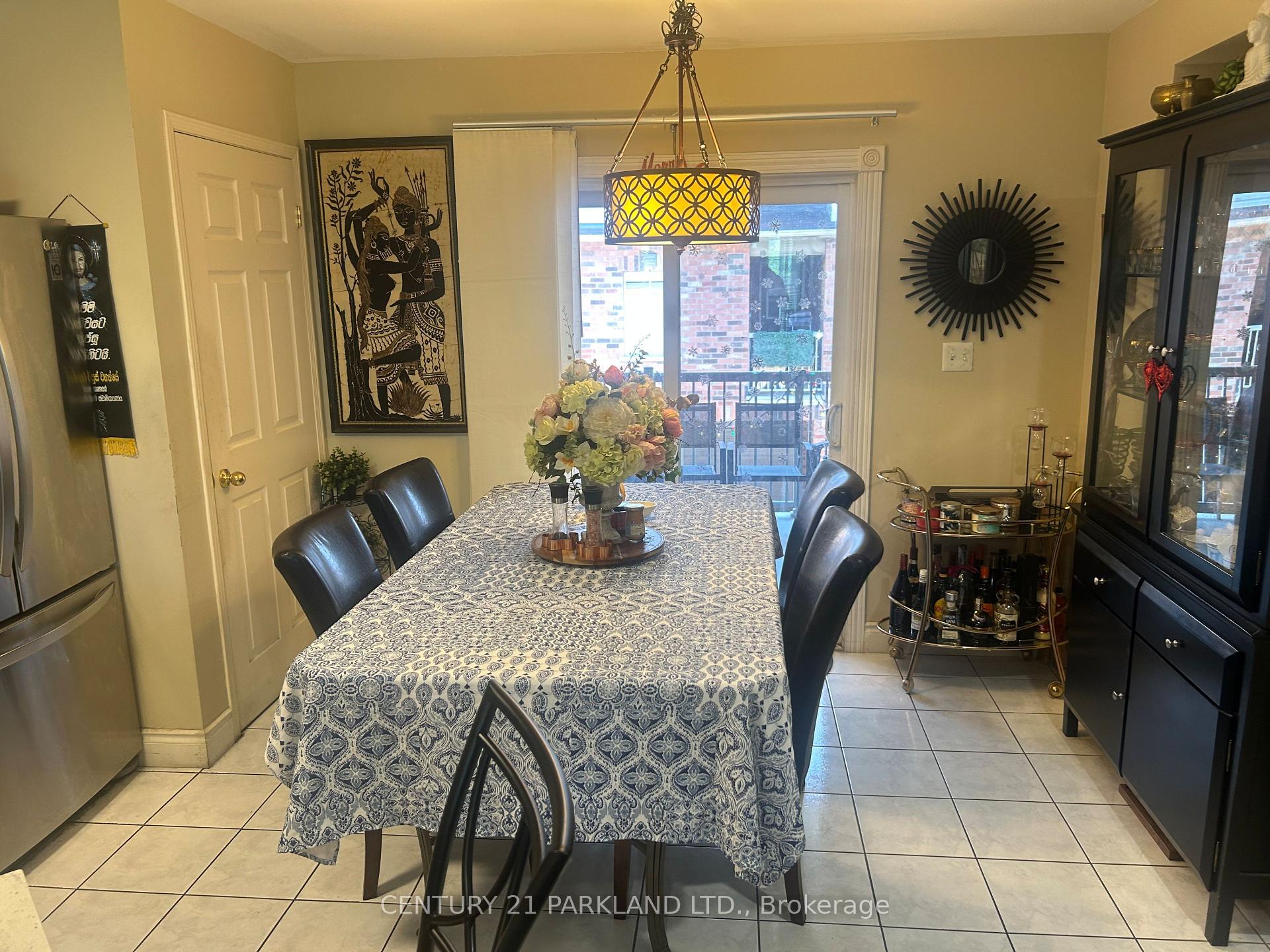 Photo 6 of 149 Torbarrie Road, North York, Downsview-Roding-CFB — HOMEH
