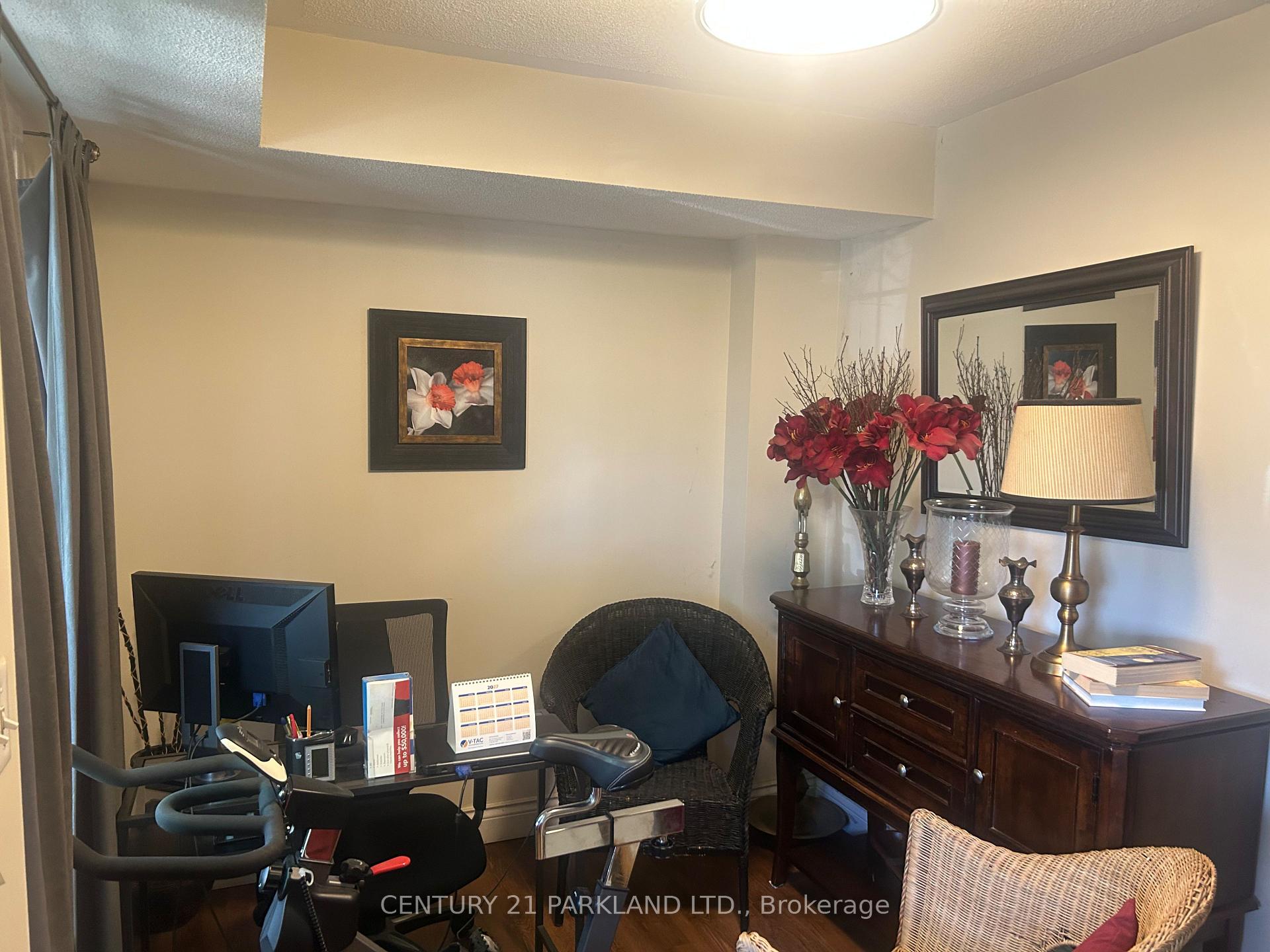 Photo 12 of 149 Torbarrie Road, North York, Downsview-Roding-CFB — HOMEH