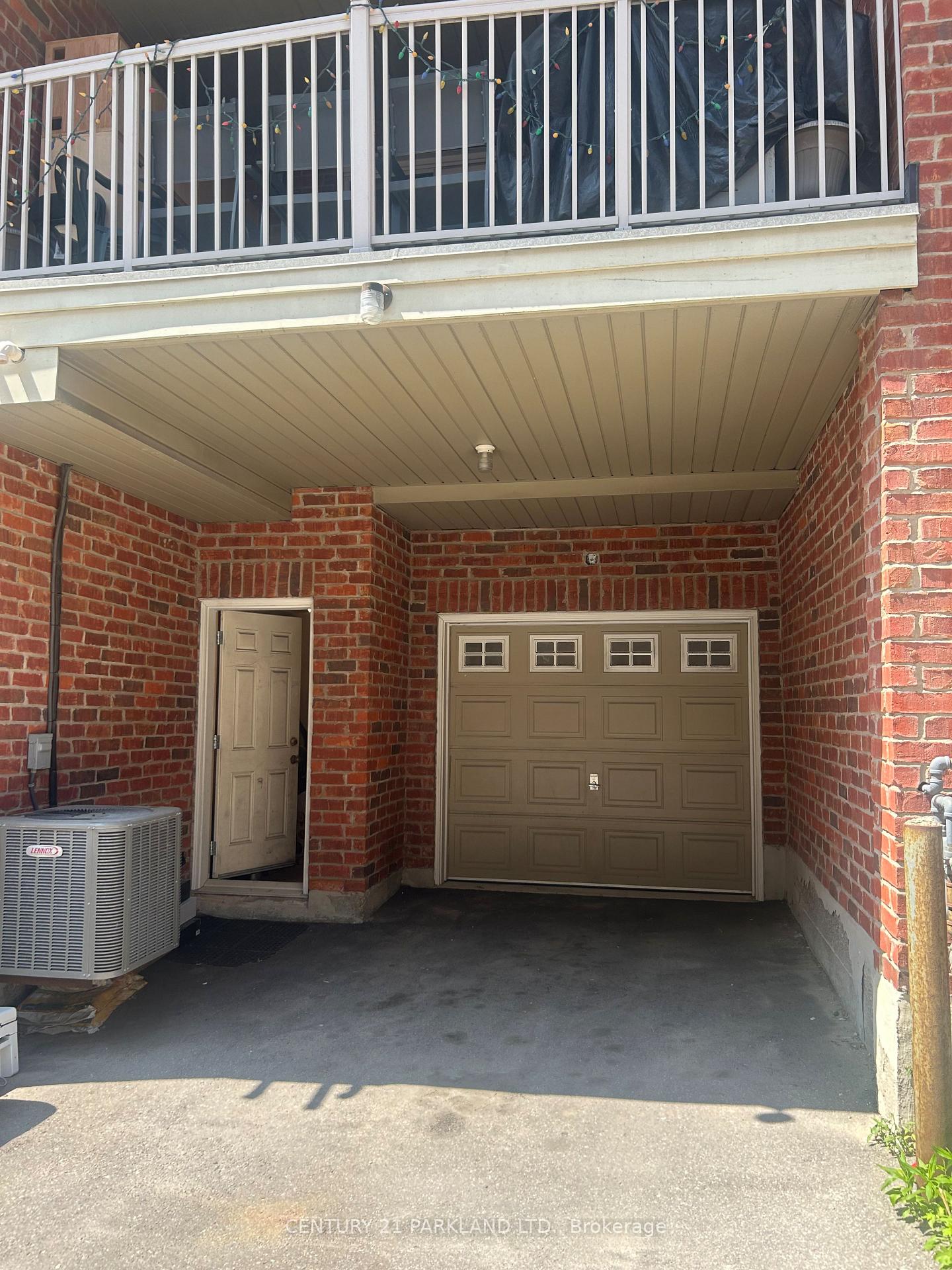 Photo 13 of 149 Torbarrie Road, North York, Downsview-Roding-CFB — HOMEH