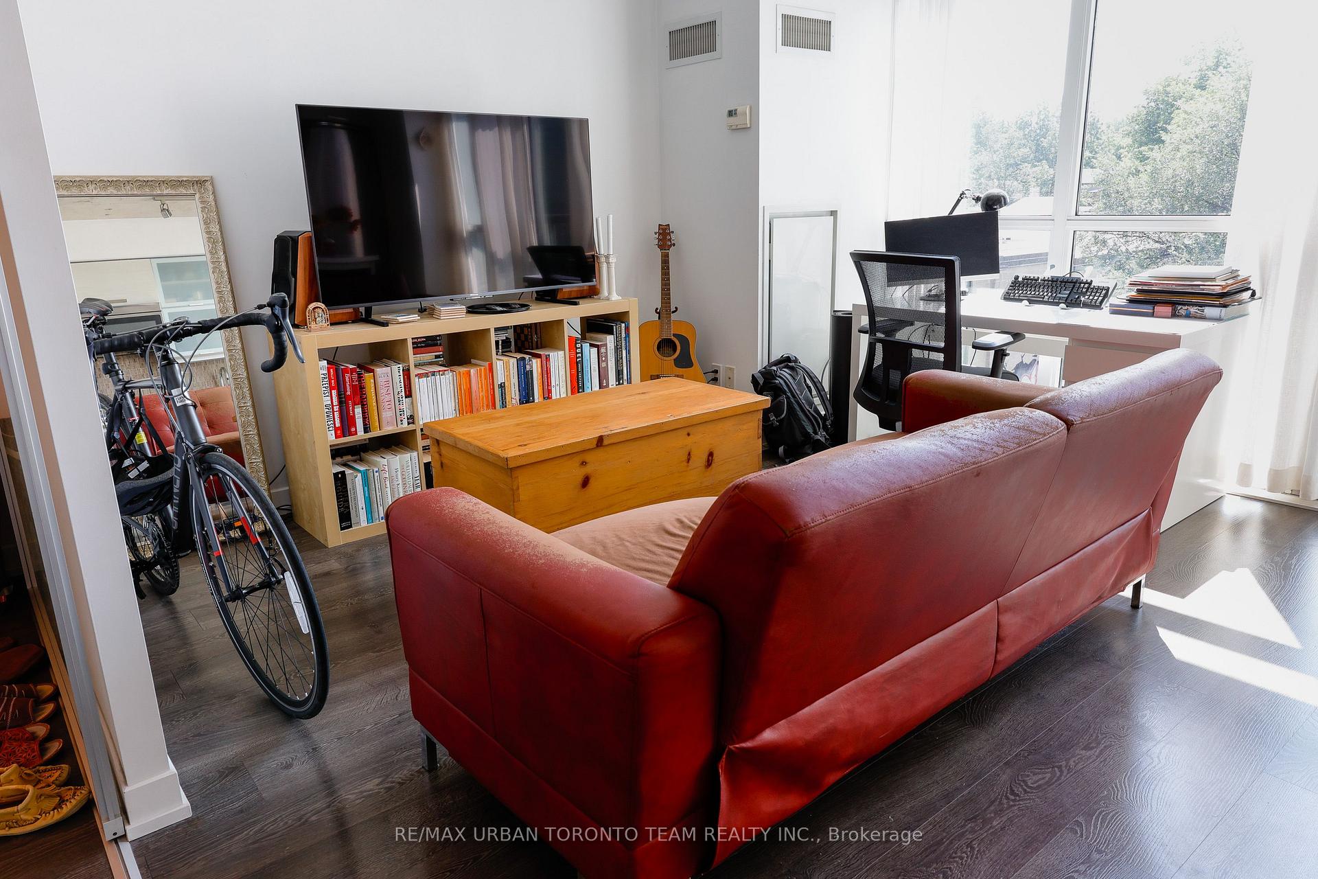 Photo 4 of Unit 412, 1205 Queen Street W, Toronto, Little Portugal — HOMEH