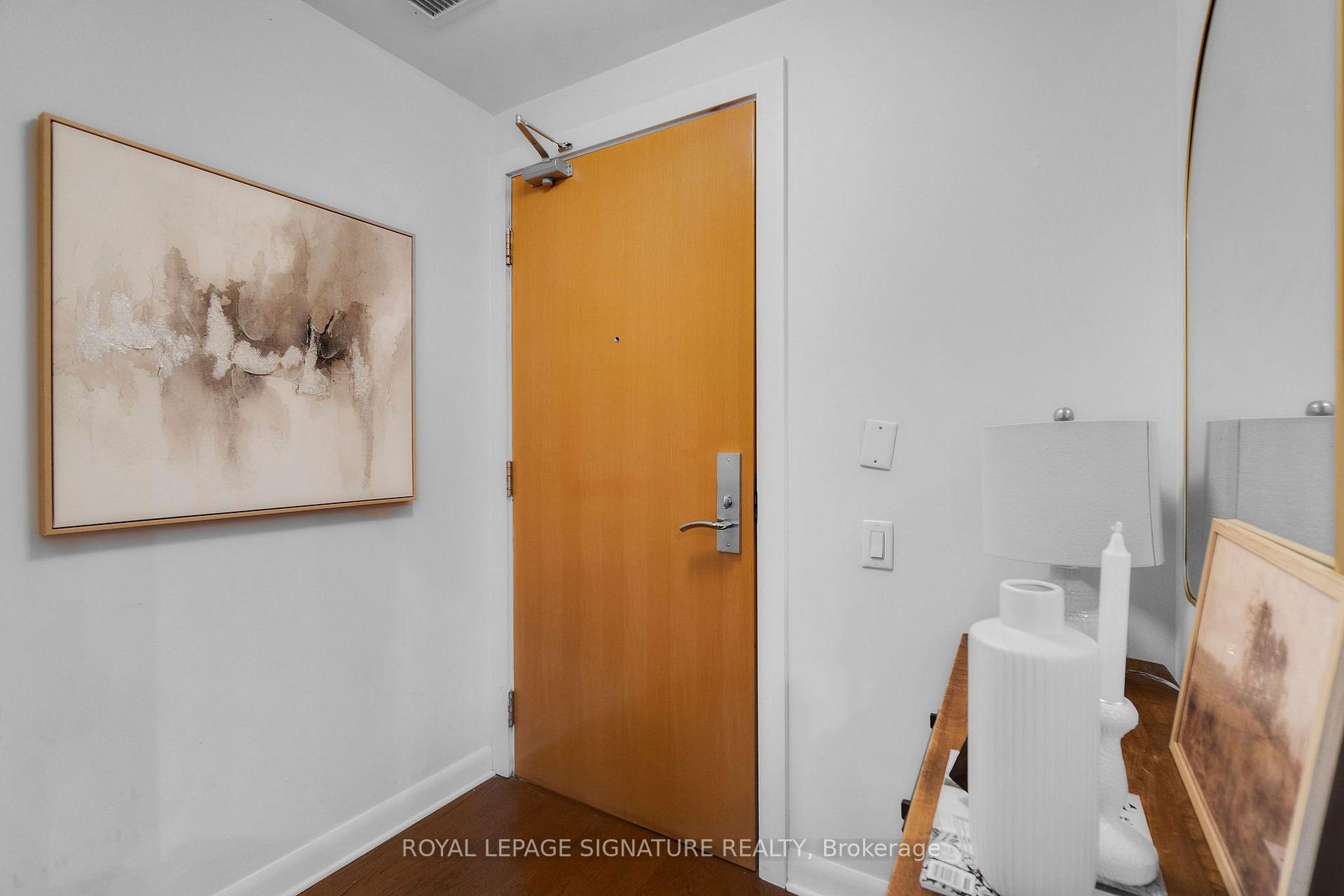 Photo 10 of Unit 3210, 375 King Street, Toronto, Waterfront Communities — HOMEH