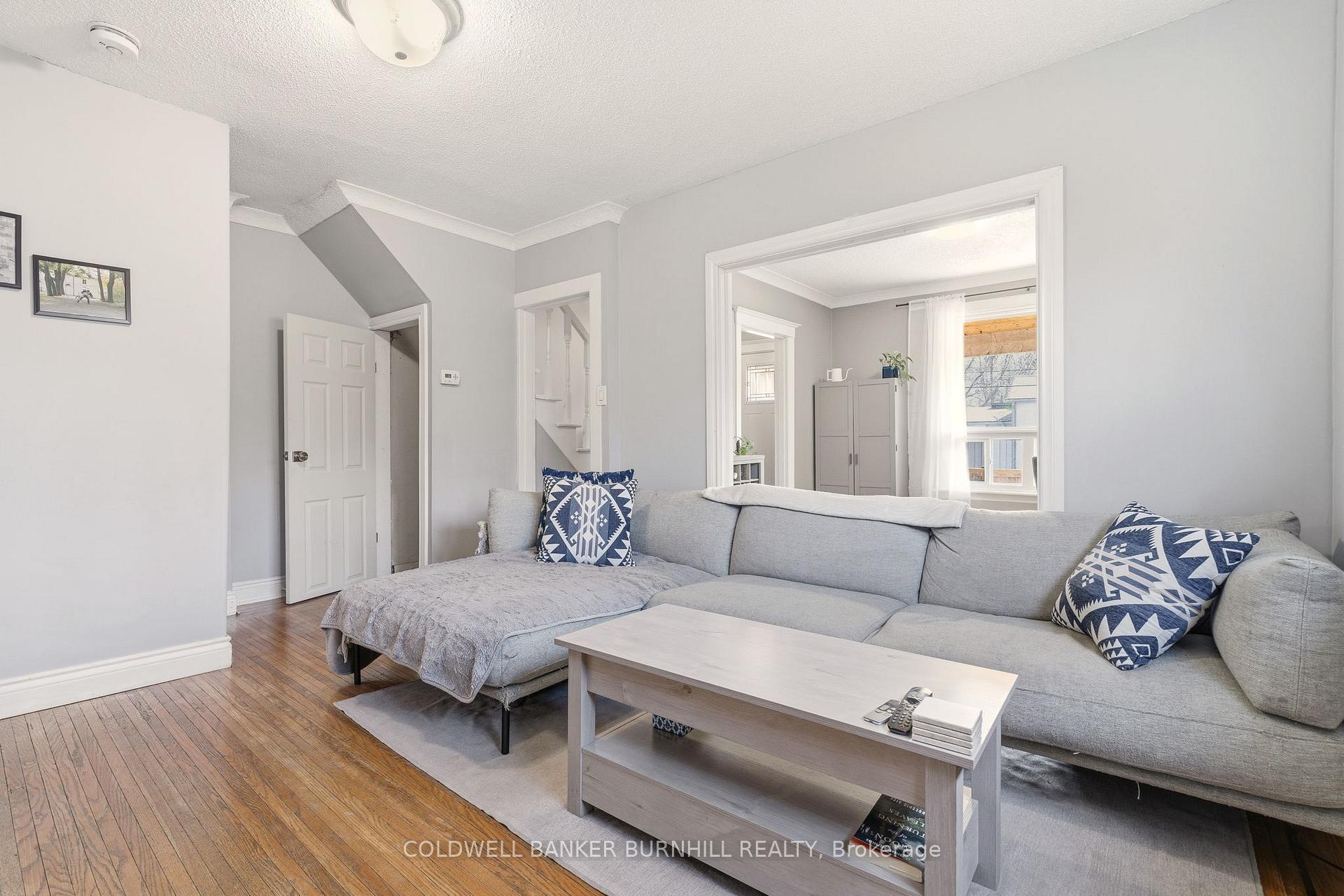 Photo 5 of 35 Dundas Street, Hamilton, Dundas — HOMEH