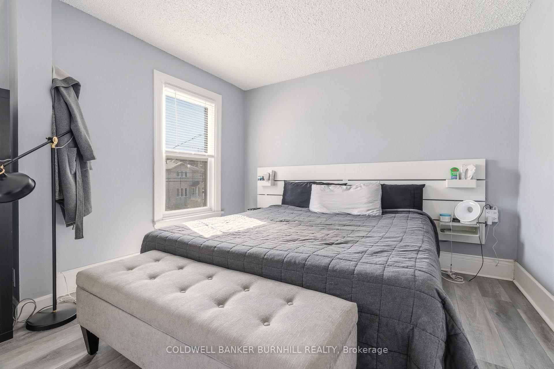 Photo 15 of 35 Dundas Street, Hamilton, Dundas — HOMEH