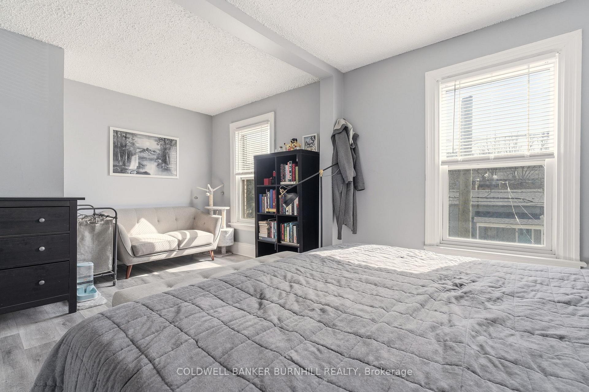 Photo 16 of 35 Dundas Street, Hamilton, Dundas — HOMEH