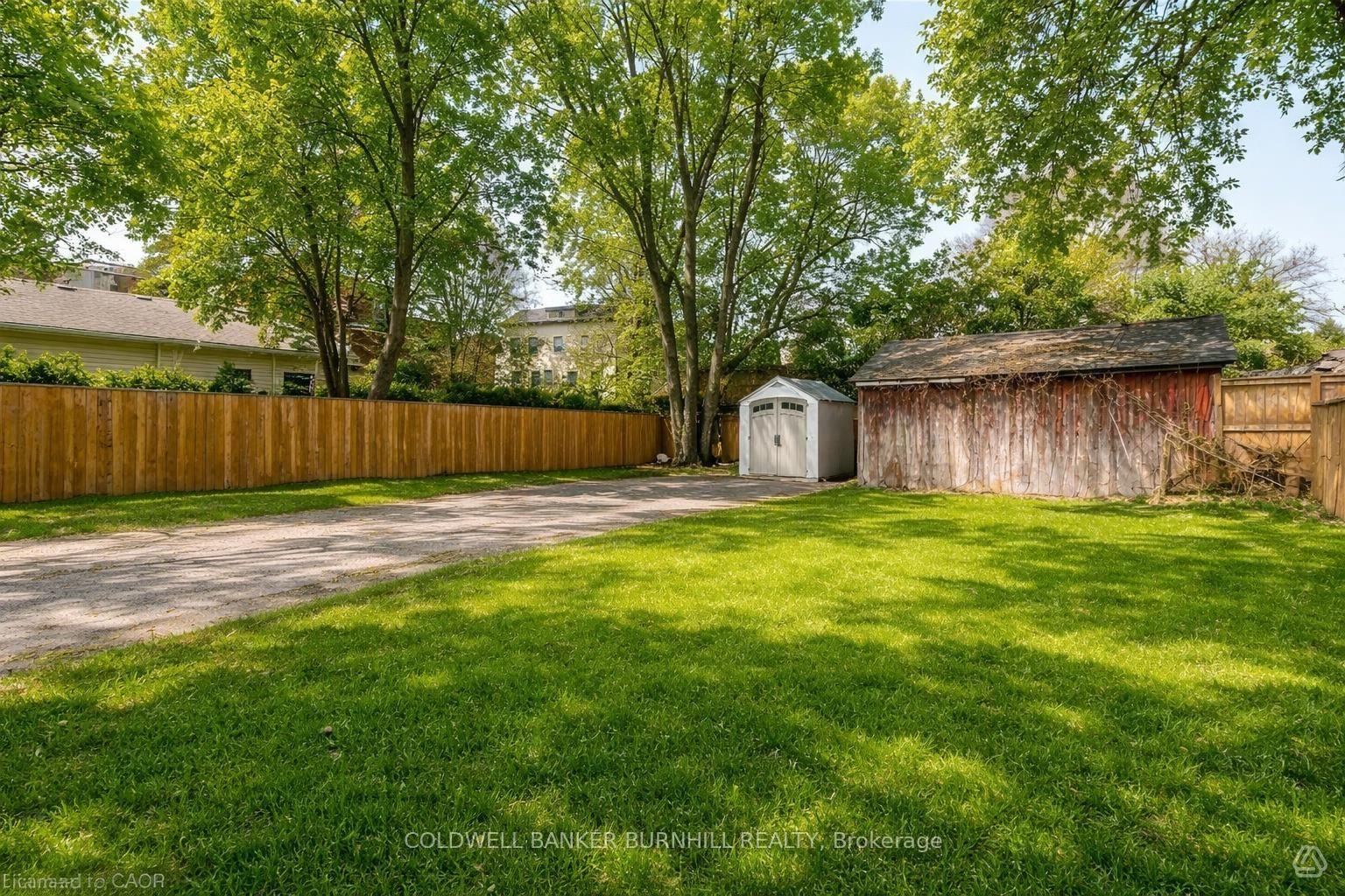 Photo 23 of 35 Dundas Street, Hamilton, Dundas — HOMEH