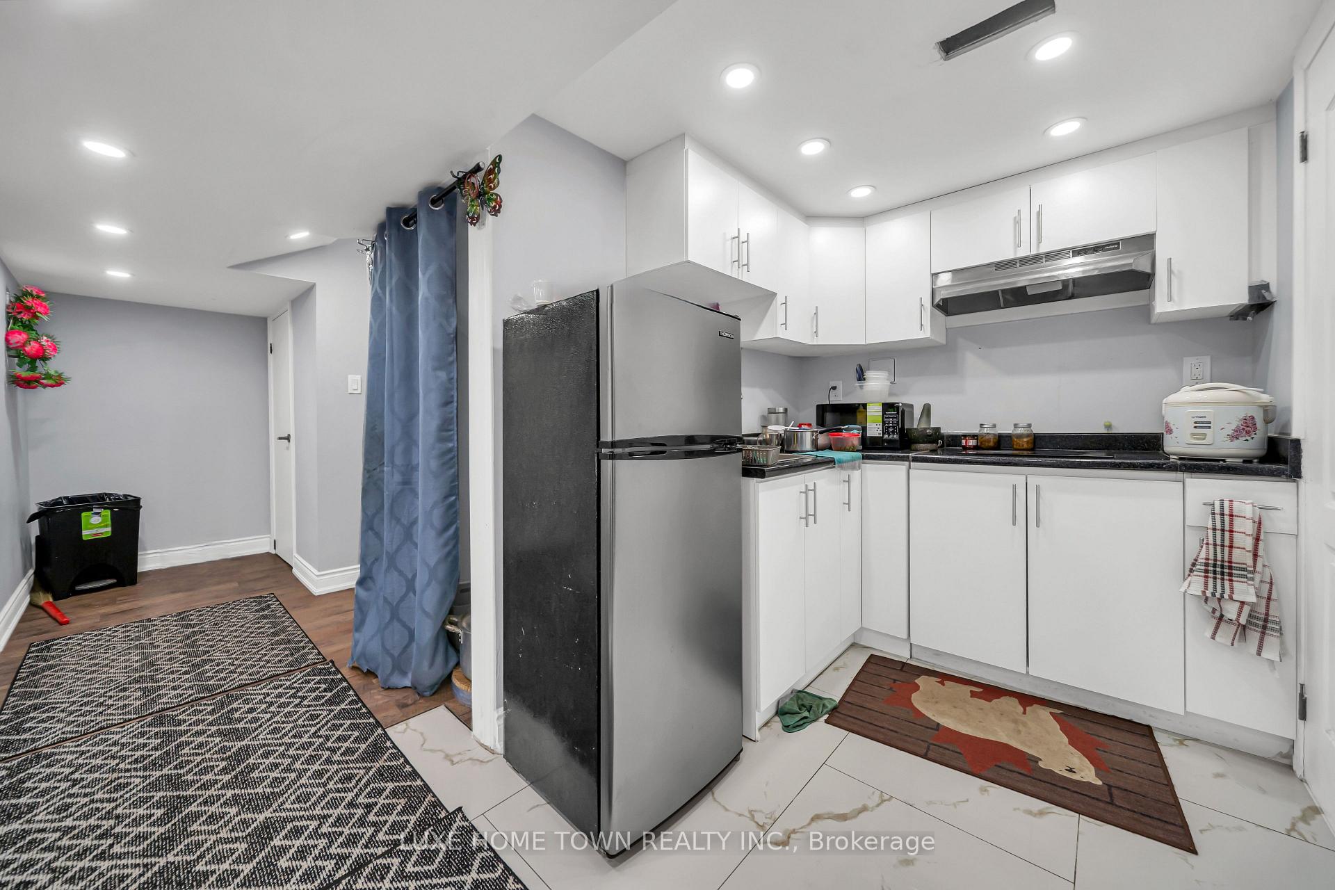 Photo 38 of 37 Ferman Drive, Guelph, Willow West/Sugarbush/West Acres — HOMEH