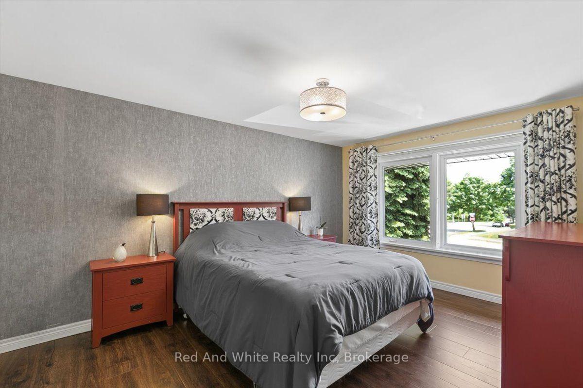 Photo 16 of 138 Blueridge Avenue, Kitchener, St. Marys Hospital — HOMEH