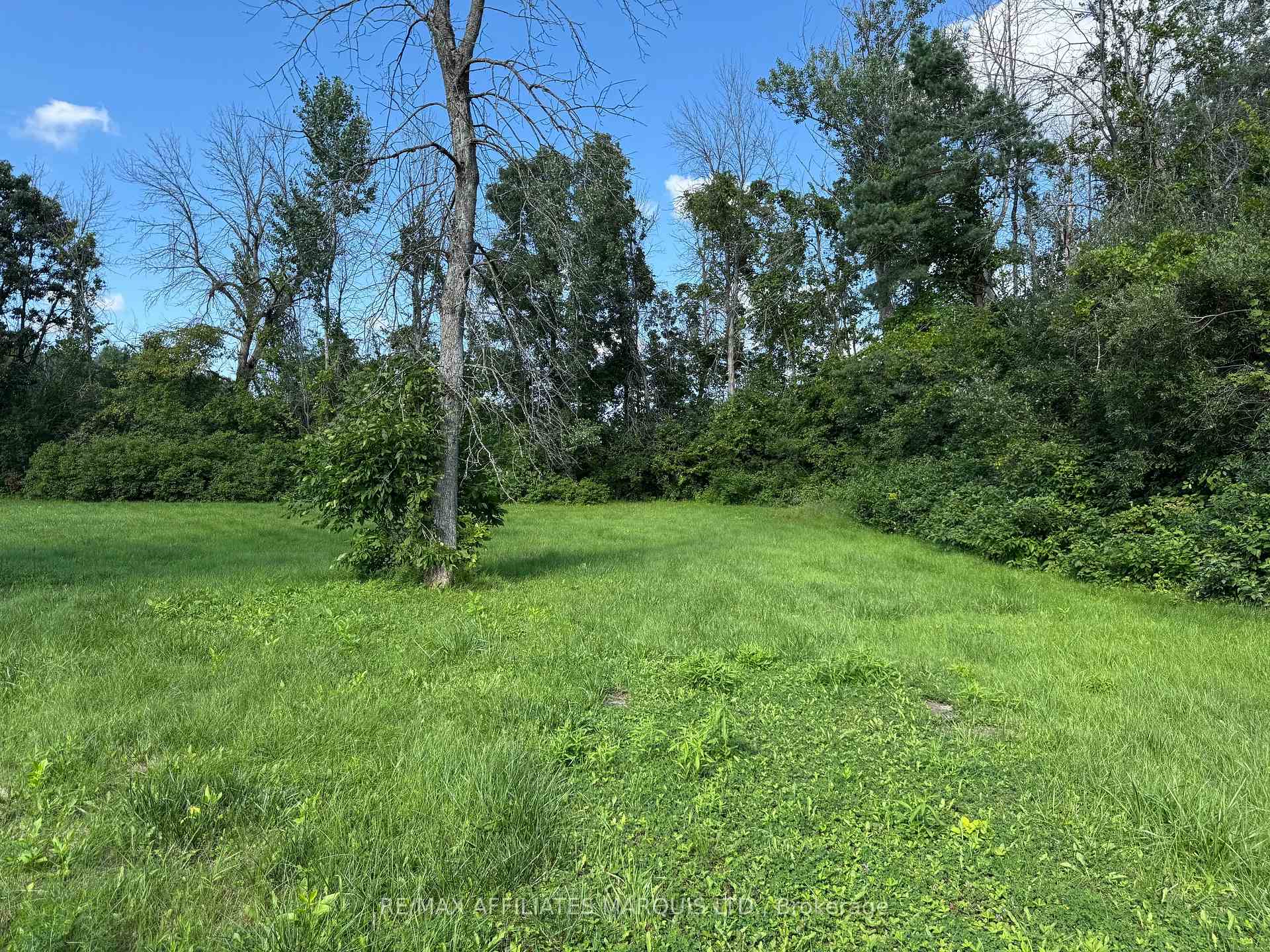 Photo 2 of 13 Glennway Avenue, Edwardsburgh/Cardinal, Edwardsburgh/Cardinal Twp — HOMEH