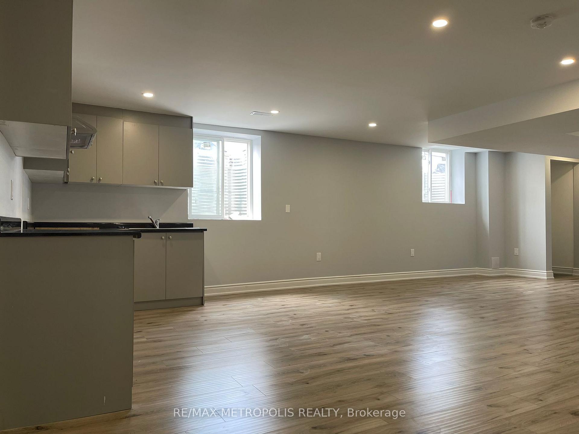 Photo 8 of Unit Bsmt, 2 Summitgreen Crescent, Brampton, Sandringham-Wellington — HOMEH